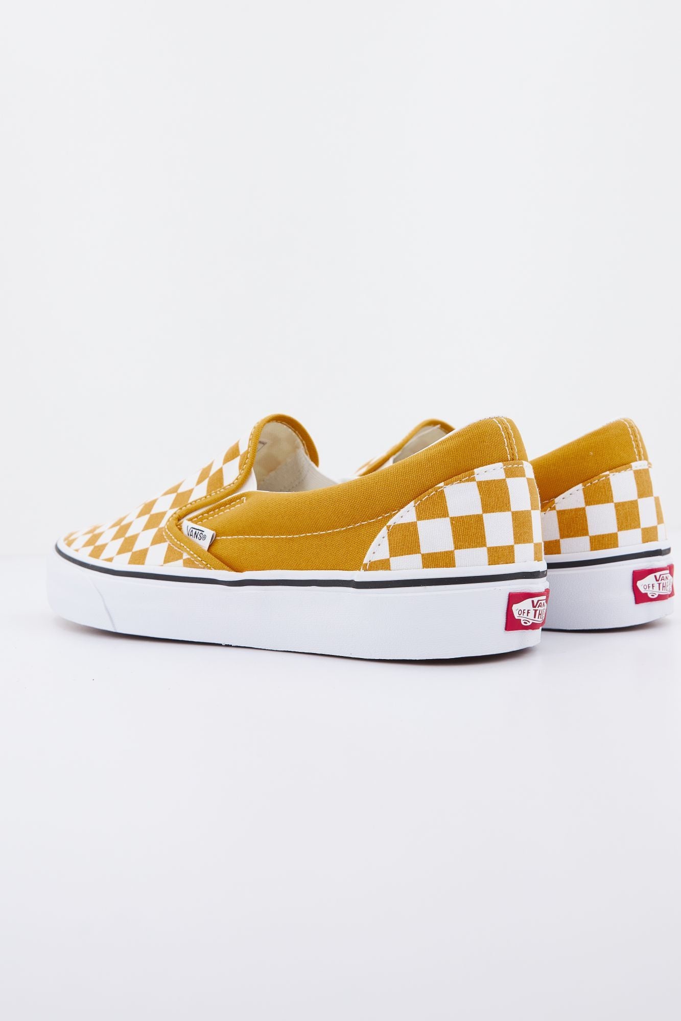 VANS UA CLASSIC SLIP-ON en color AMARILLO (3)