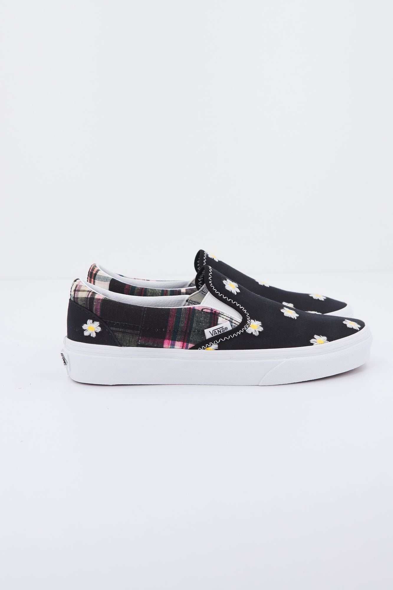 VANS UA CLASSIC SLIP-ON en color FLORAL (2)