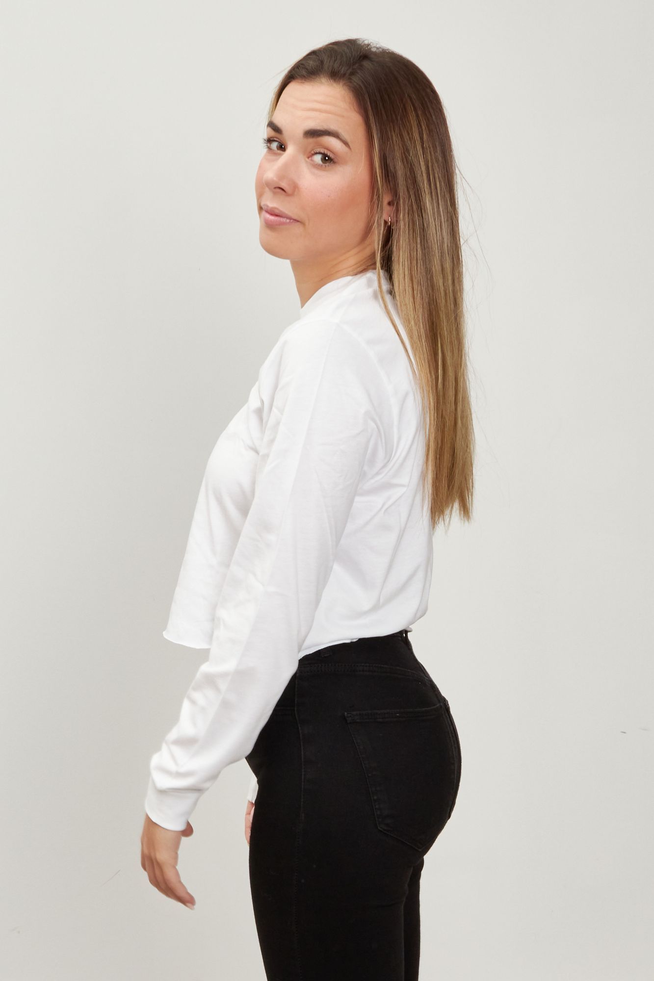 VANS JUNIOR V LS CROP en color BLANCO (3)