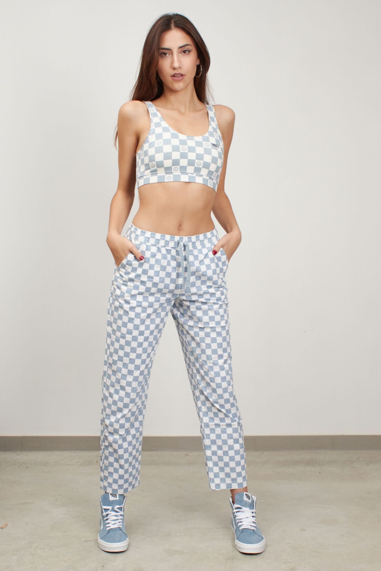 VANS PANTALON RANGE PRINT RELAXED PA en color AZUL (2)