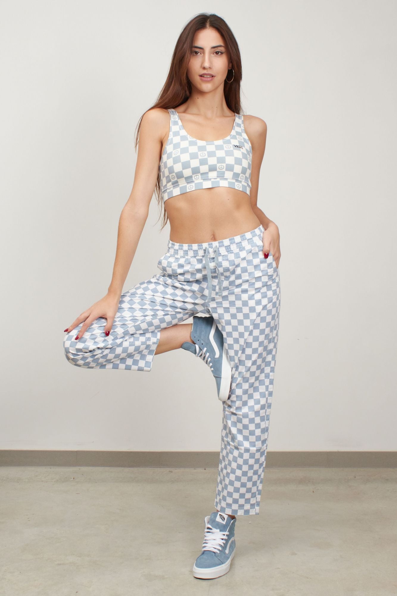 VANS PANTALON RANGE PRINT RELAXED PA en color AZUL (3)