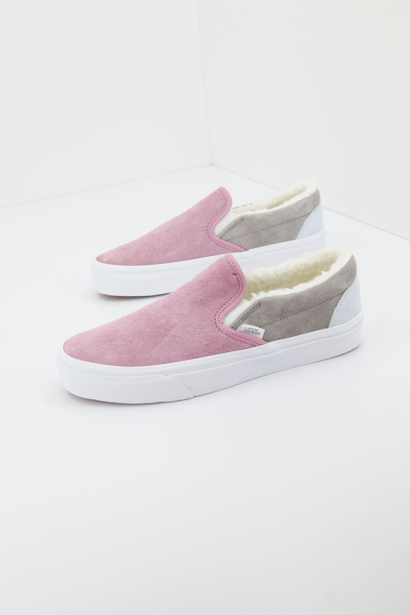 VANS VN0A7Q5DBMG1 en color ROSA (1)