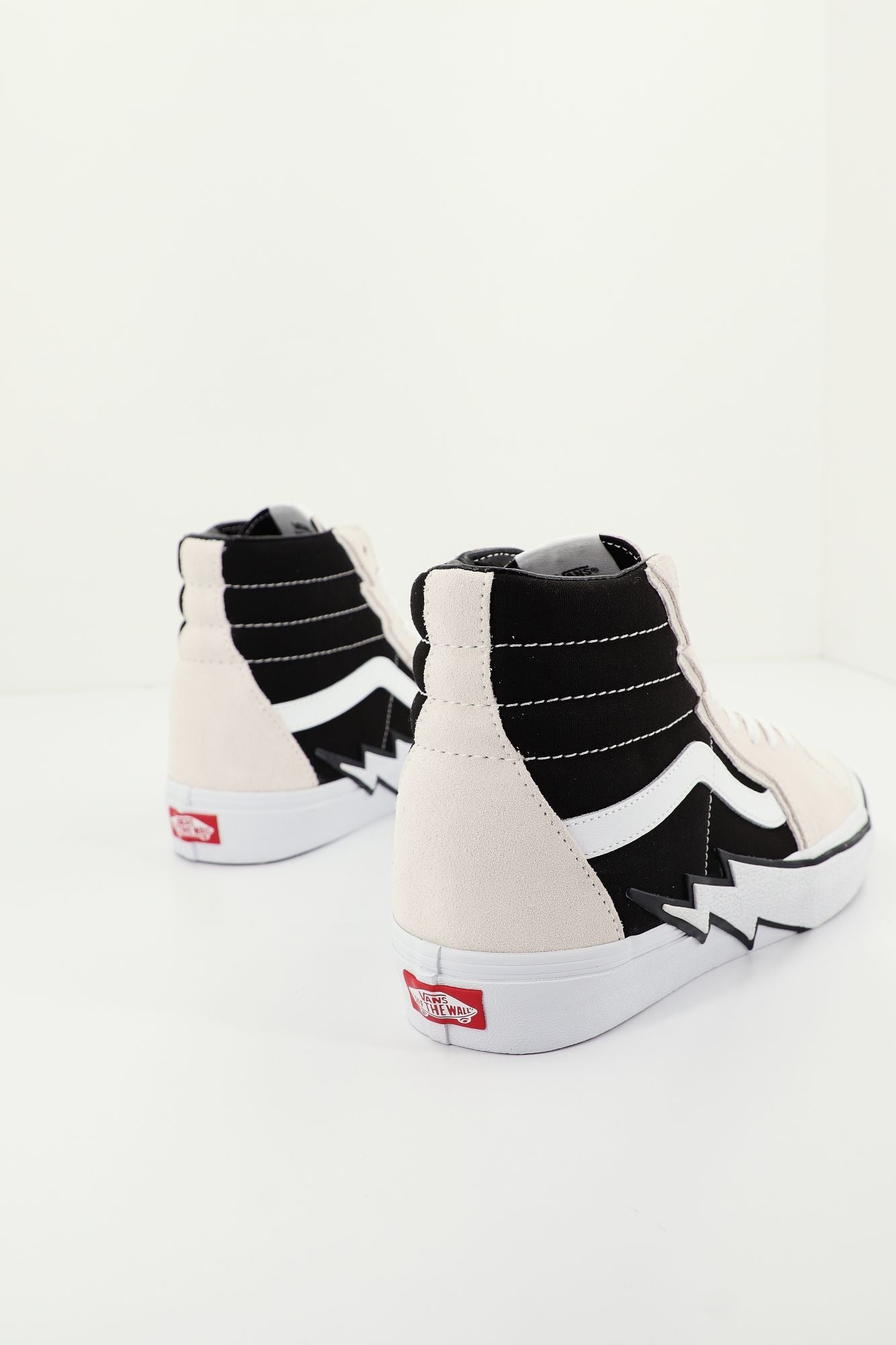 VANS SK8-HI en color BLANCO (3)