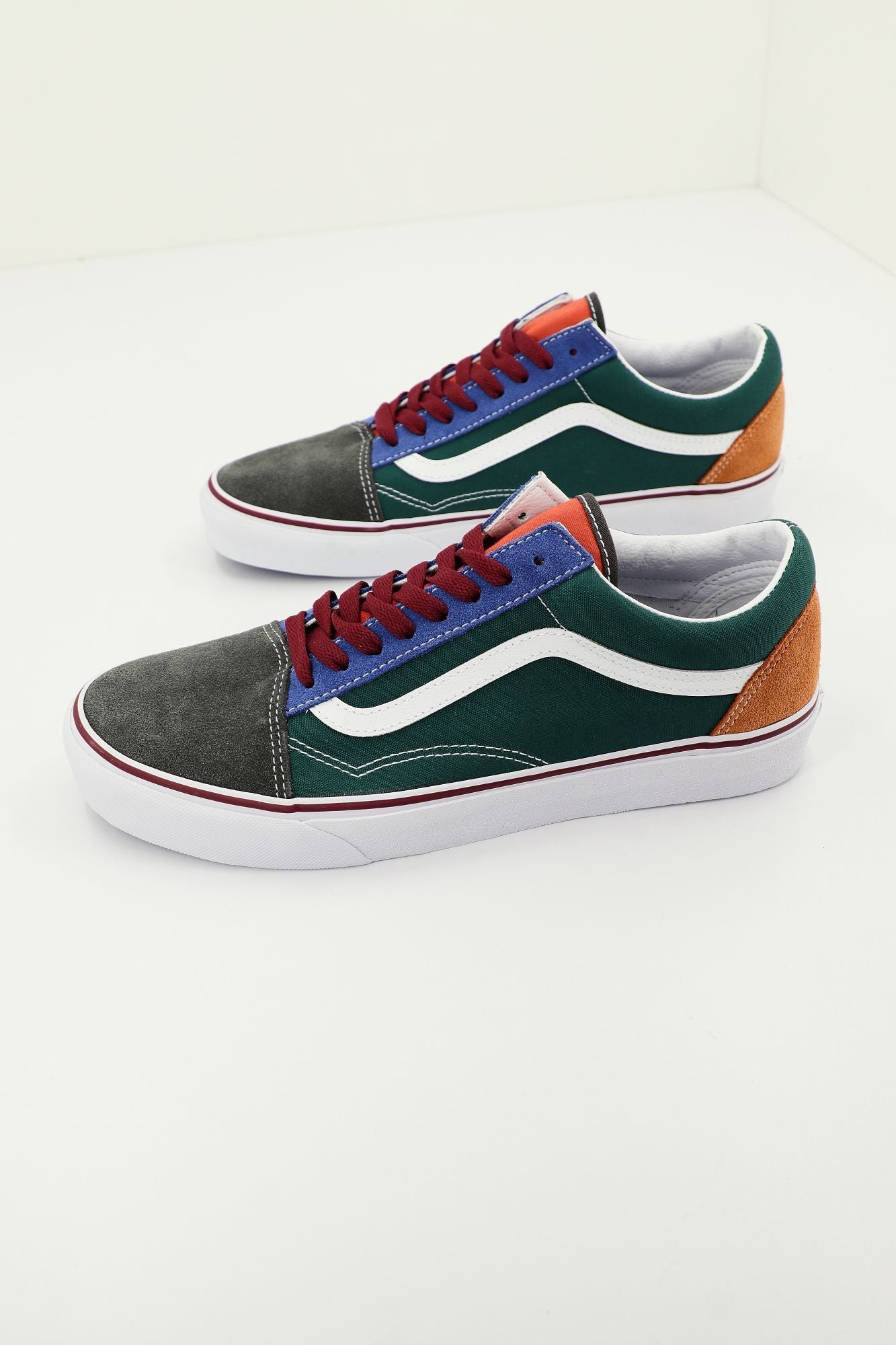 VANS VN0A4BW24481  en color MULTICOLOR (1)