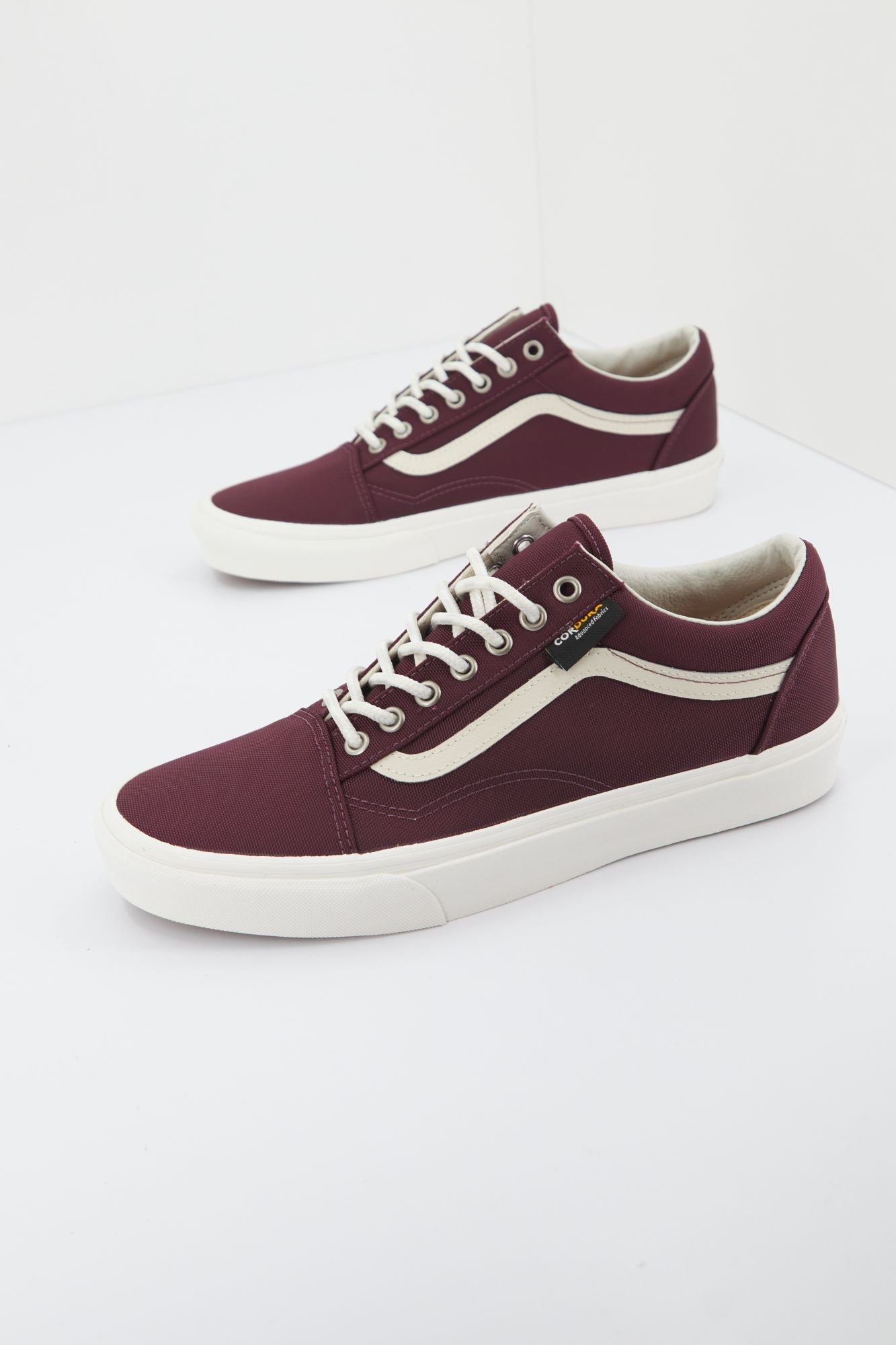 VANS VN0A4BW2DOQ1 en color BURDEOS (1)
