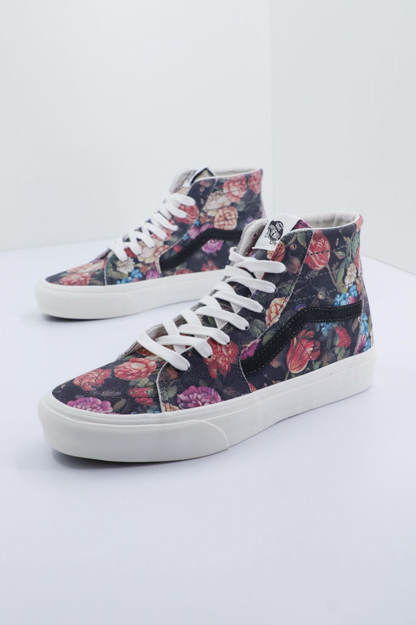 VANS SK8-HI en color FLORAL (1)