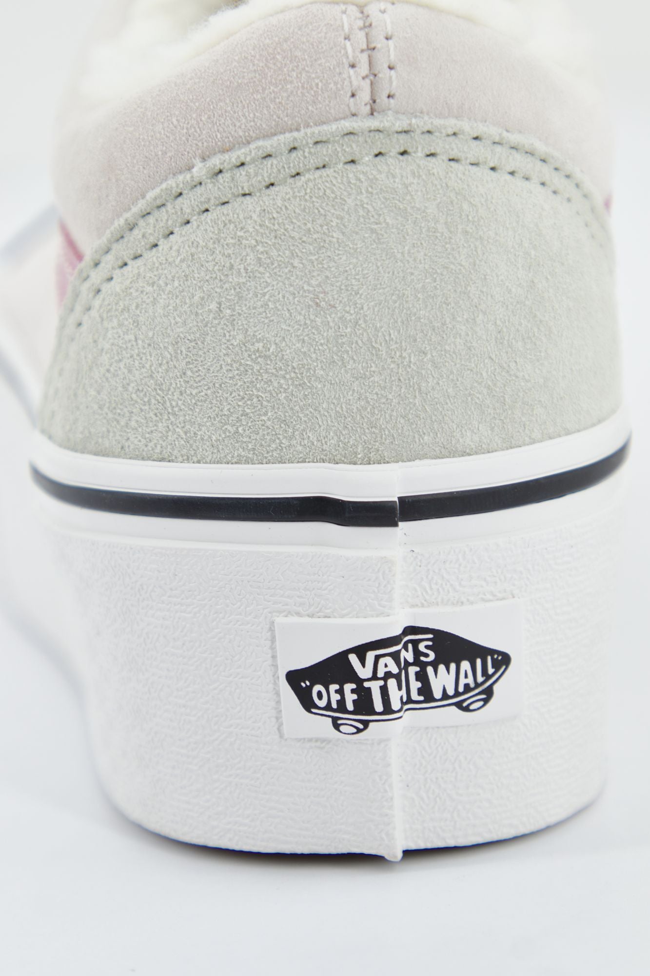VANS  UA OLD SKOOL en color BLANCO (4)