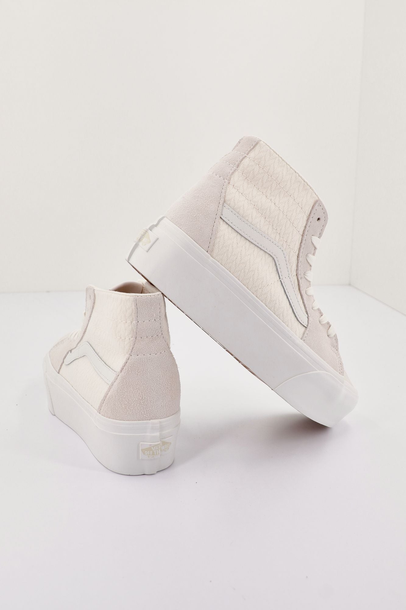 VANS UA SK8-HI en color BLANCO (2)