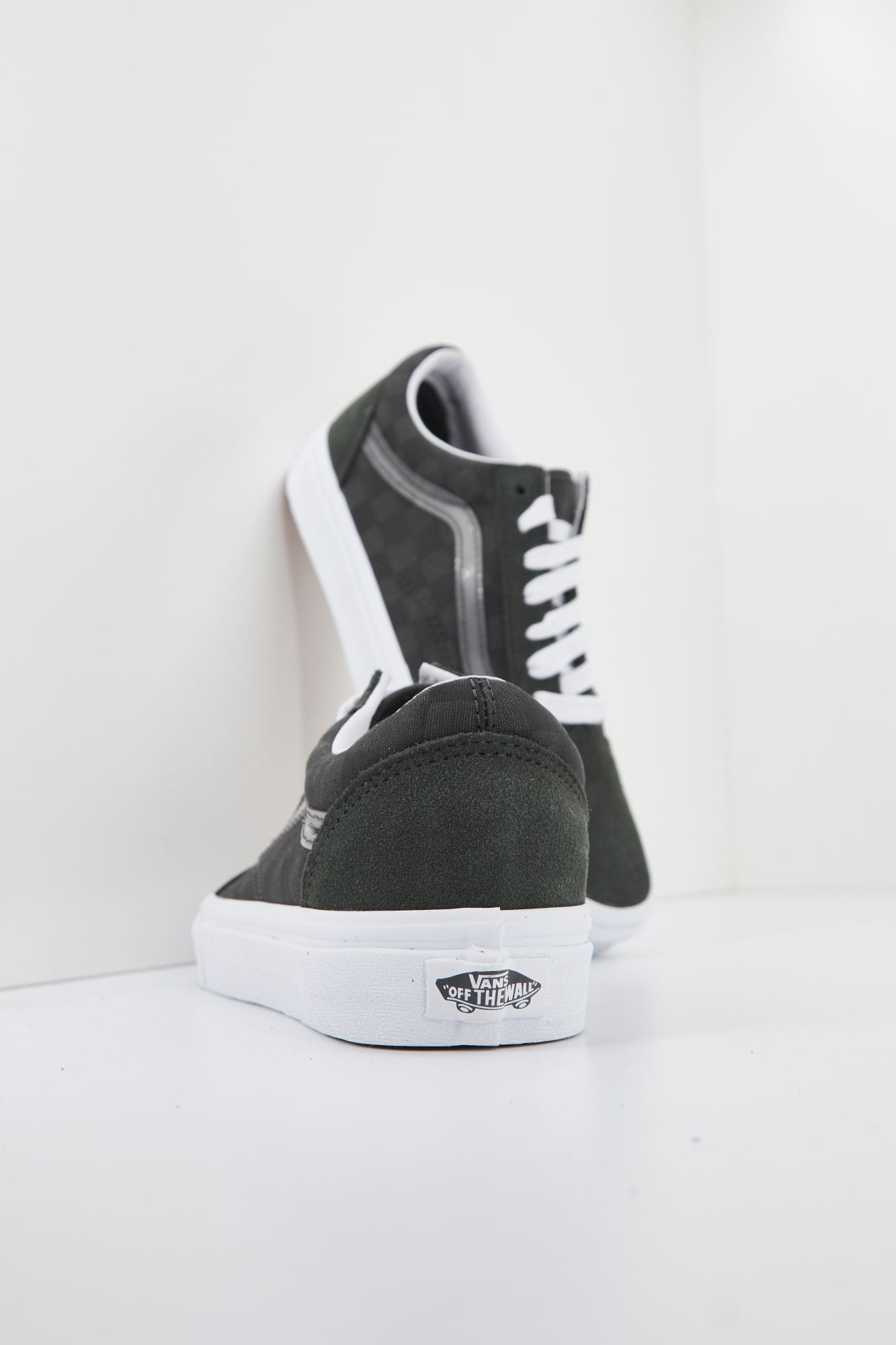 VANS VN0A5KRSP531 en color GRIS (3)