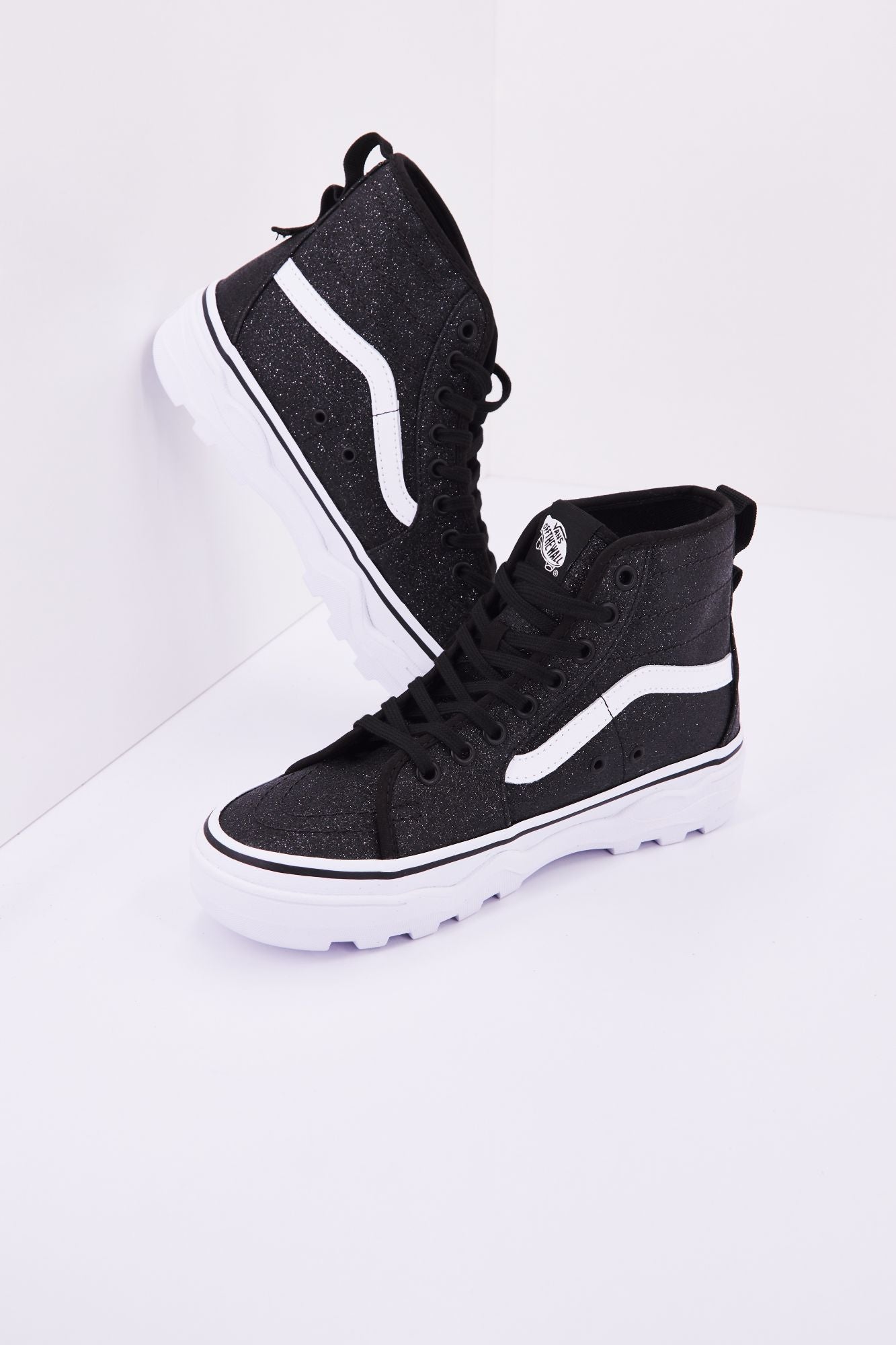 VANS  UA SENTRY SK8-HI en color NEGRO (3)