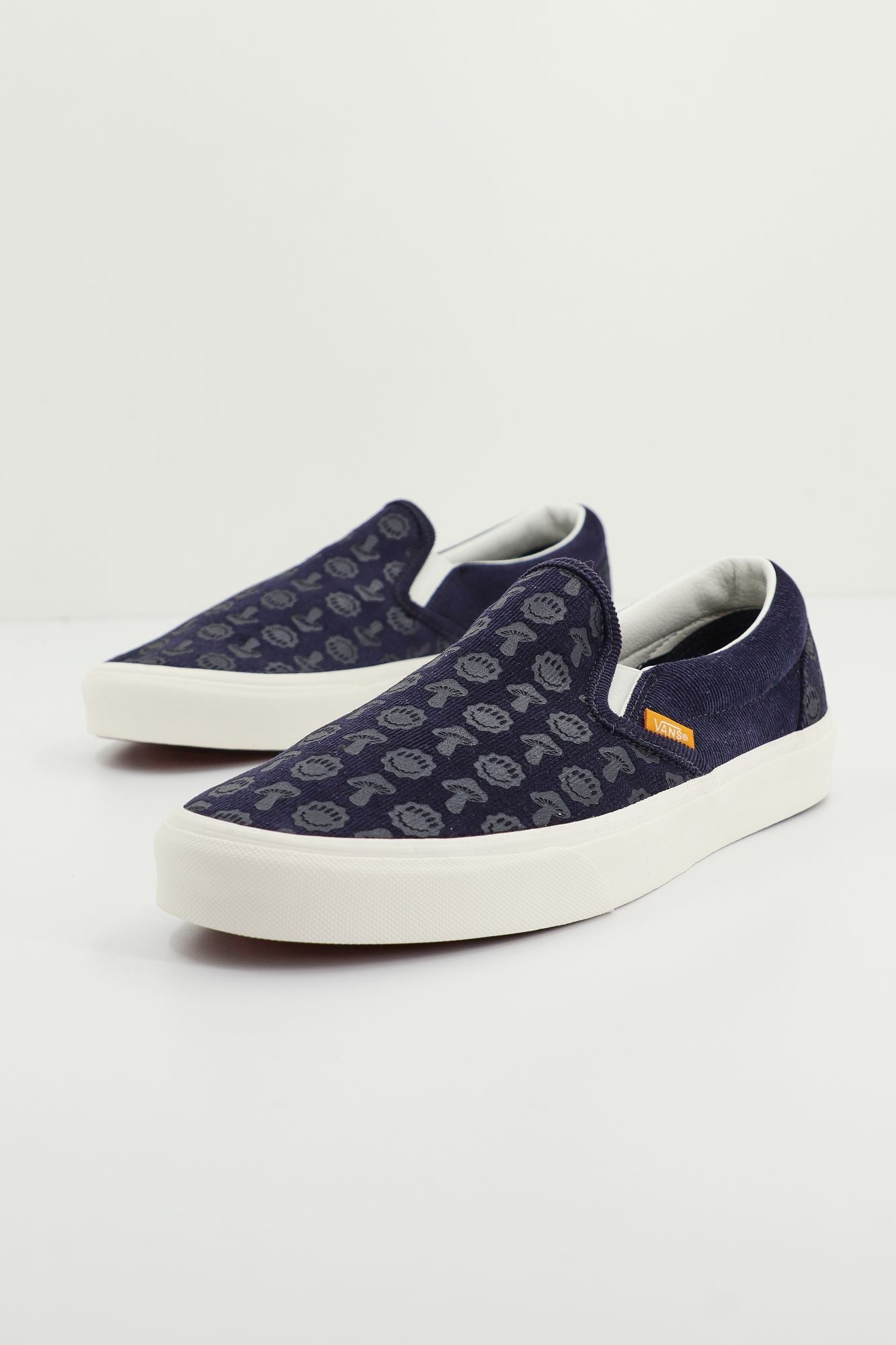 VANS VN0A7Q5DDNV1  en color AZUL (2)