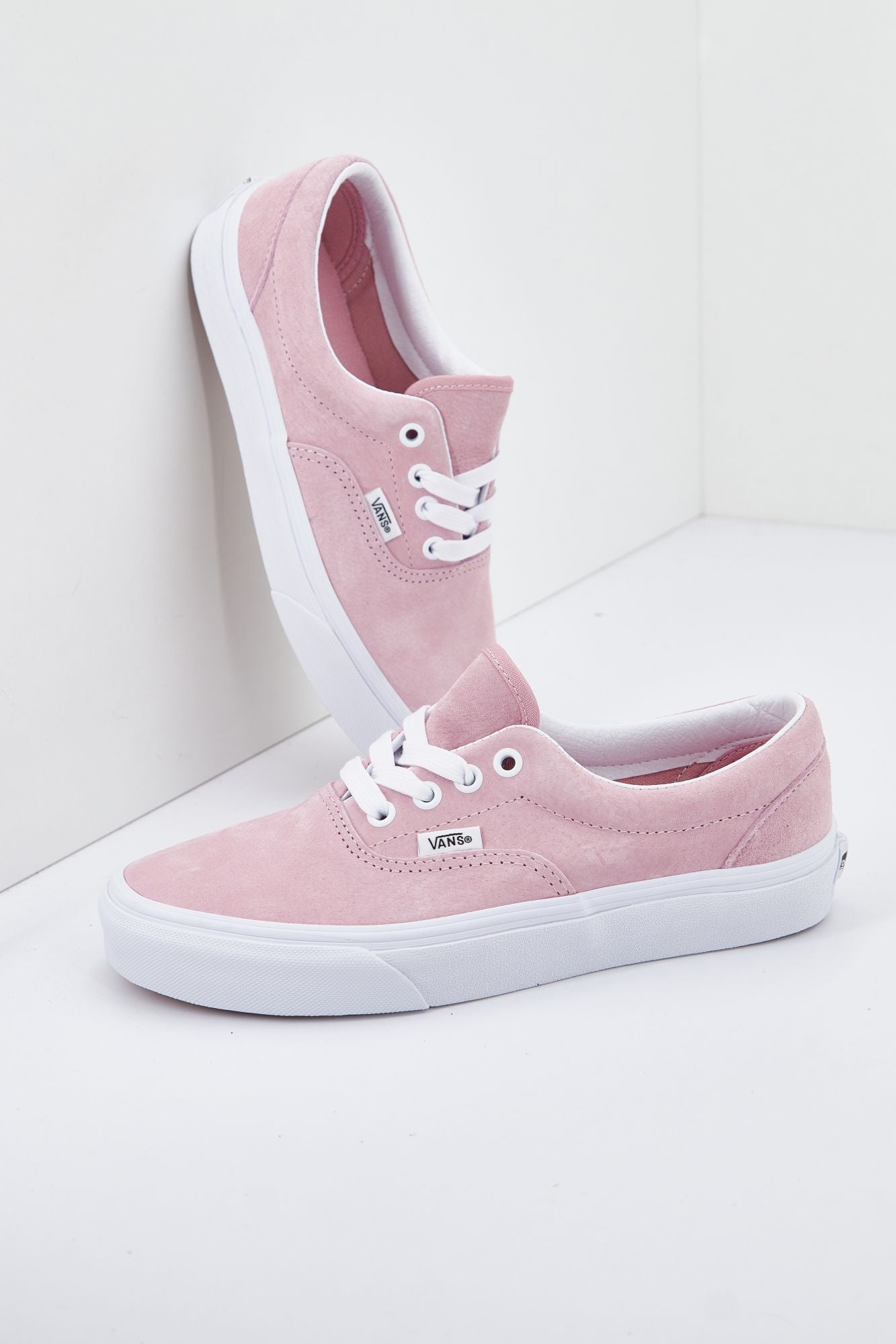 VANS UA ERA en color ROSA (1)