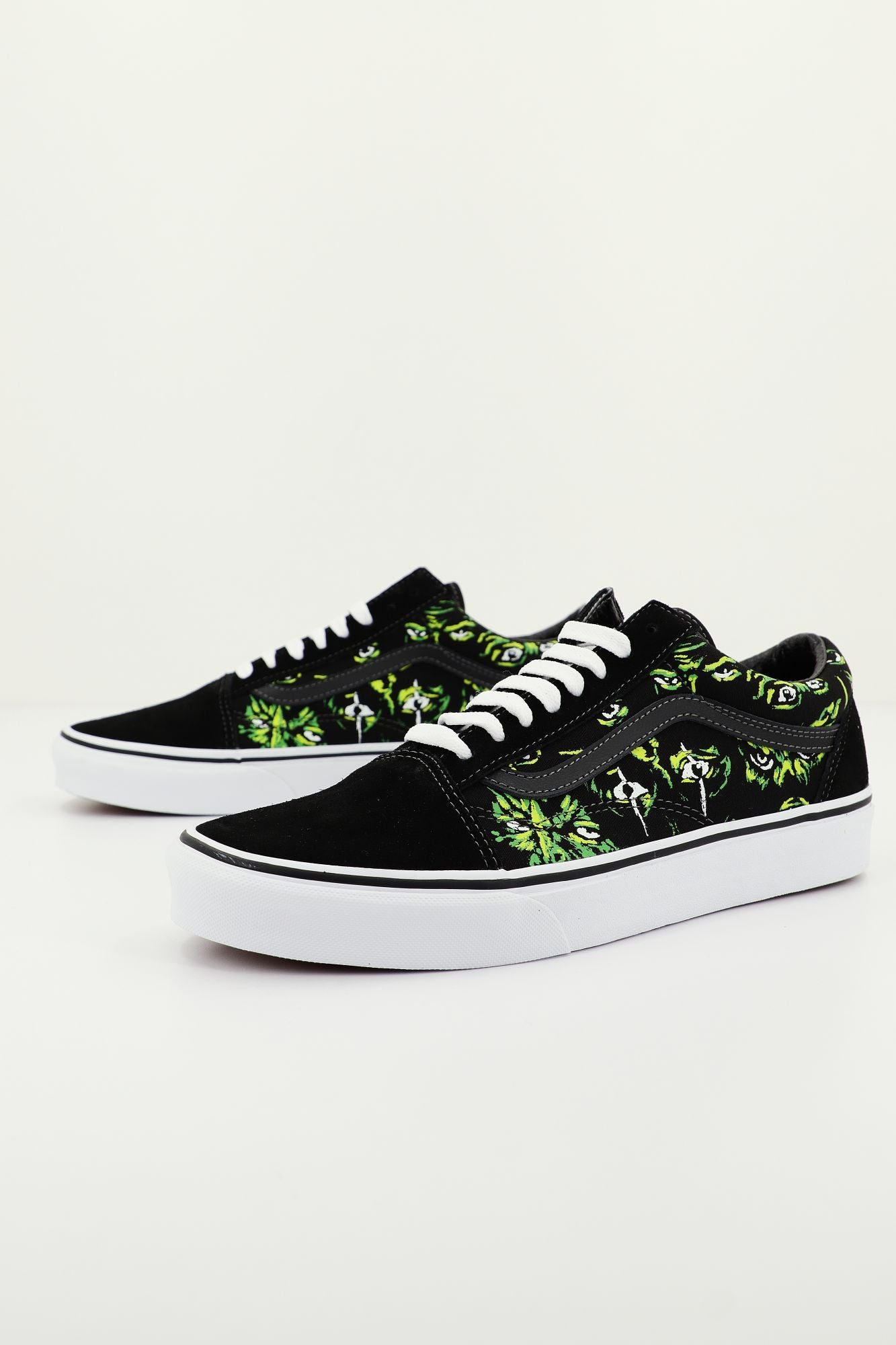 VANS OLD SKOOL en color NEGRO (1)