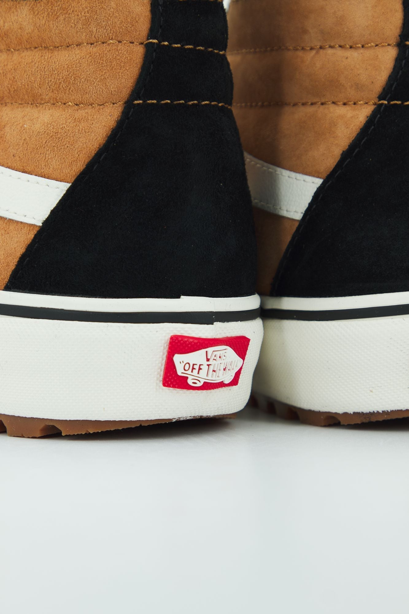 VANS UA SK8-HI en color MARRON (3)