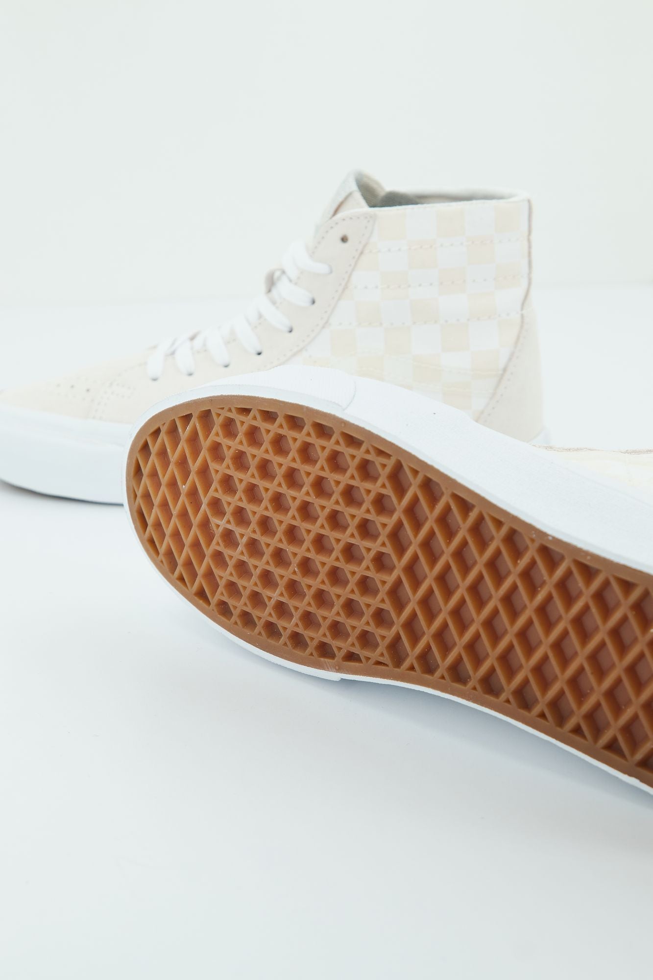 VANS UA SK8-HI en color NUDE (3)