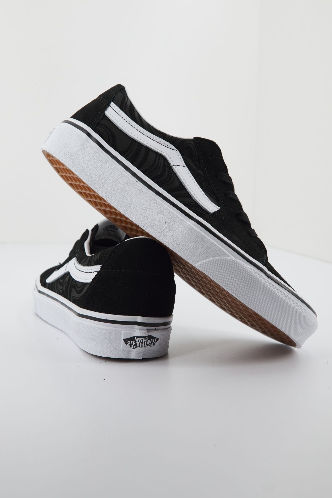 VANS VN0A4BVN6BT1 en color NEGRO (3)