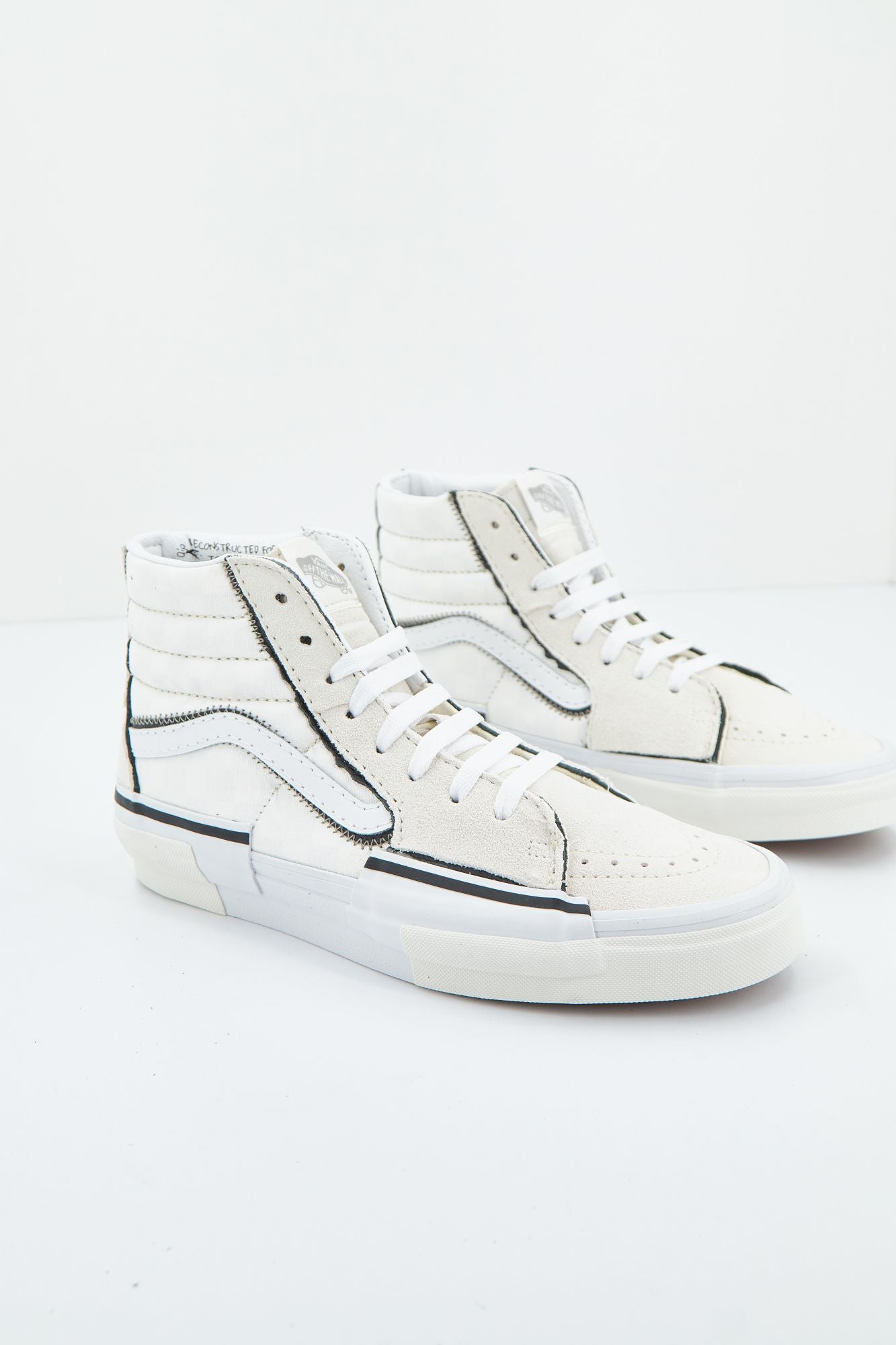 VANS SK8-HI RECONSTRUCT en color BEIS (1)