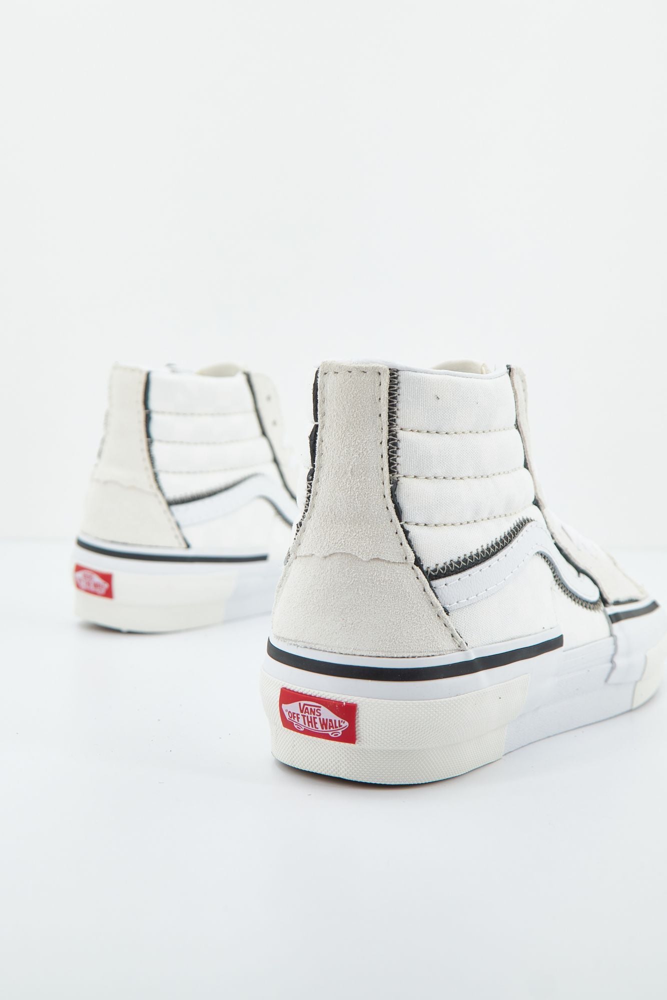 VANS SK8-HI RECONSTRUCT en color BEIS (3)