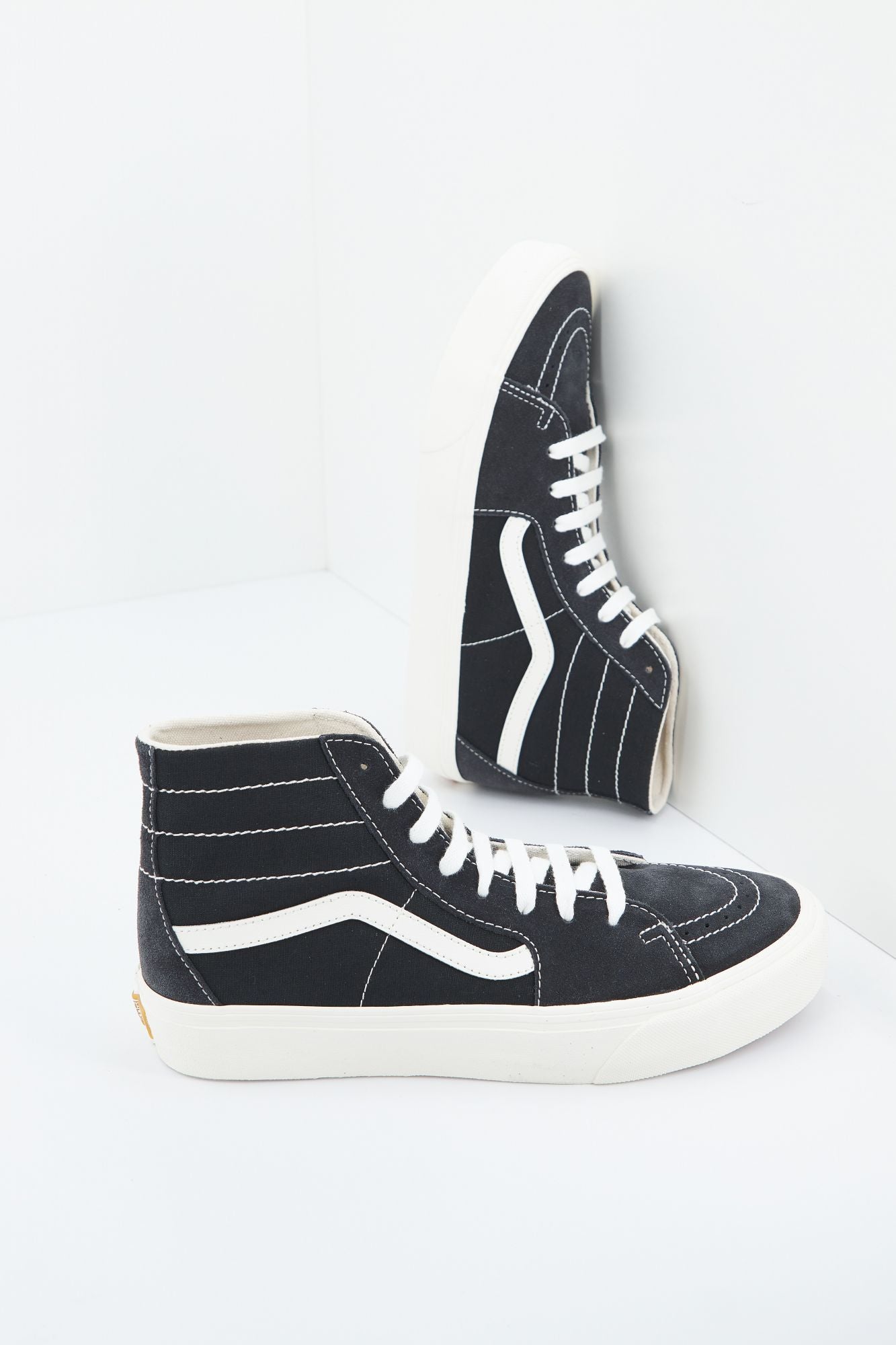 VANS SK8-HI TAPERED VR3 en color AZUL (3)
