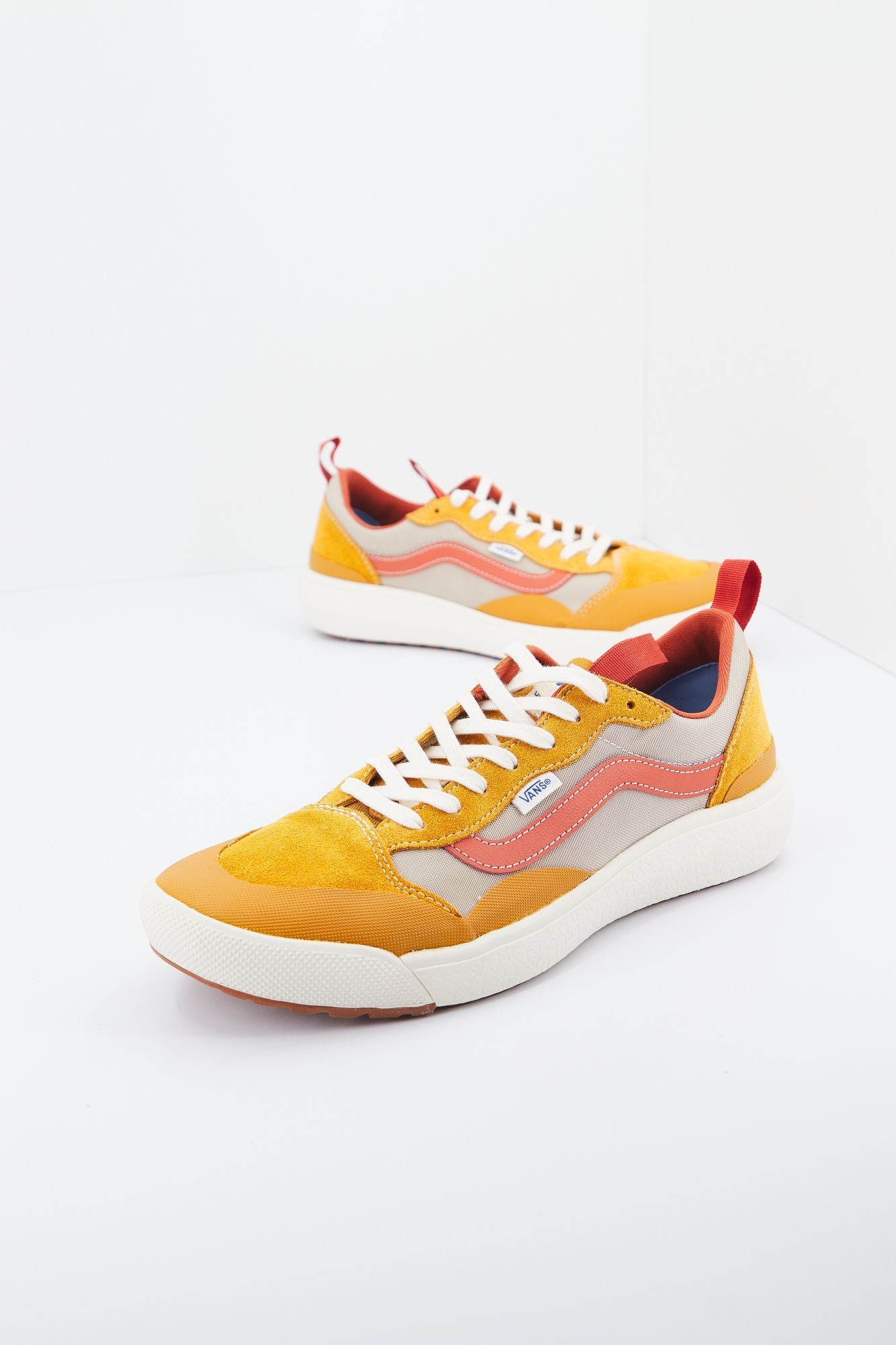 VANS ULTRARANGE EXO SE en color MARRON (1)