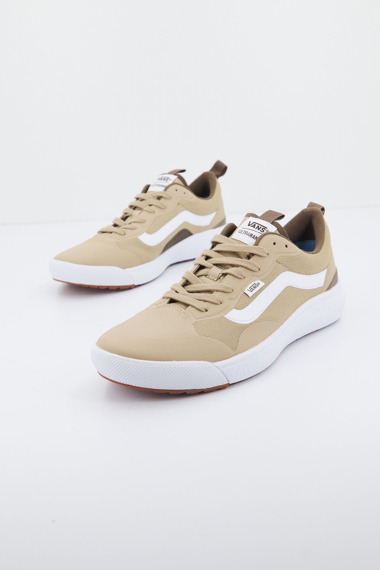 VANS ULTRARANGE EXO en color MARRON CLARO (1)