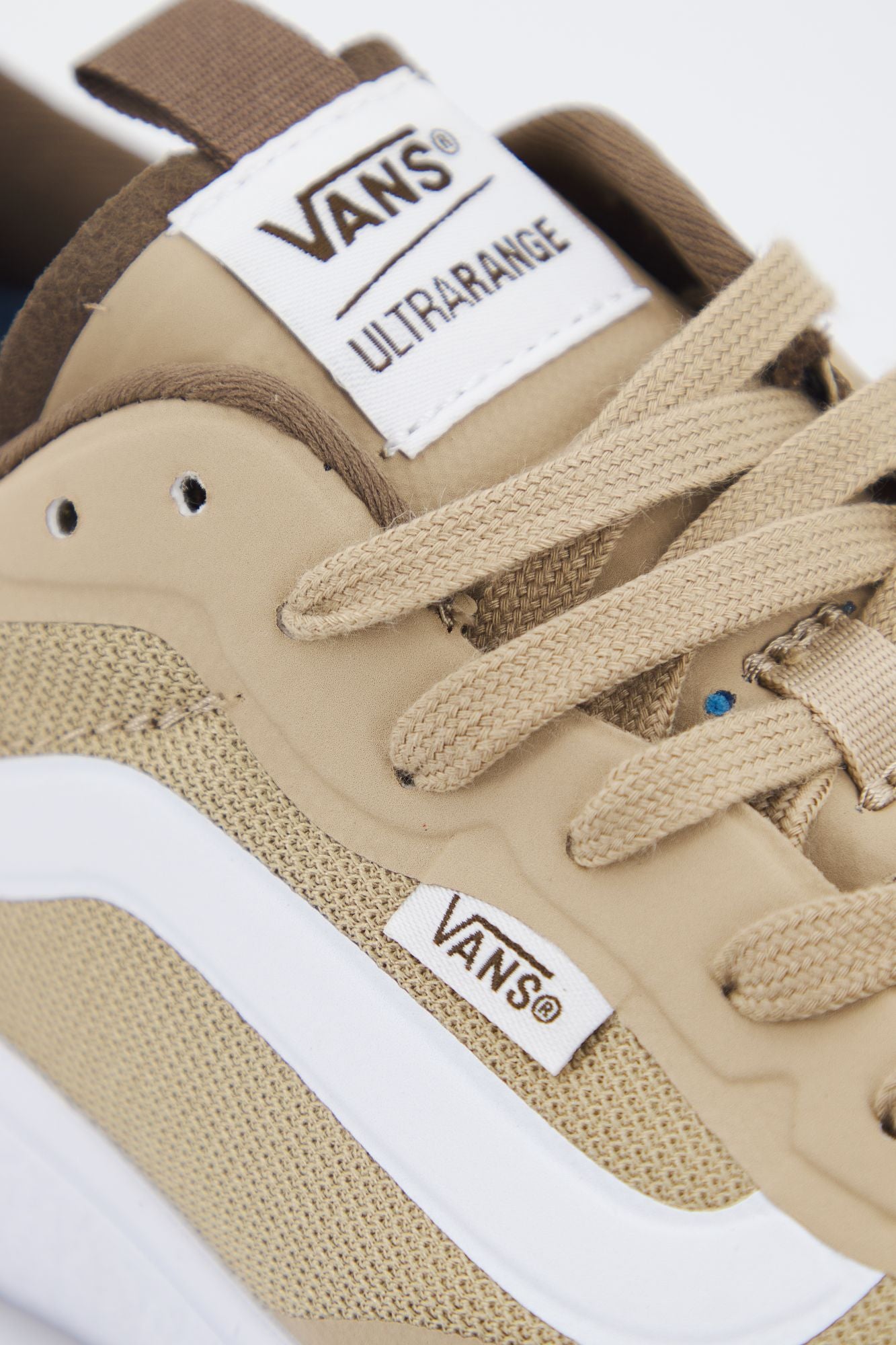 VANS ULTRARANGE EXO en color MARRON CLARO (4)