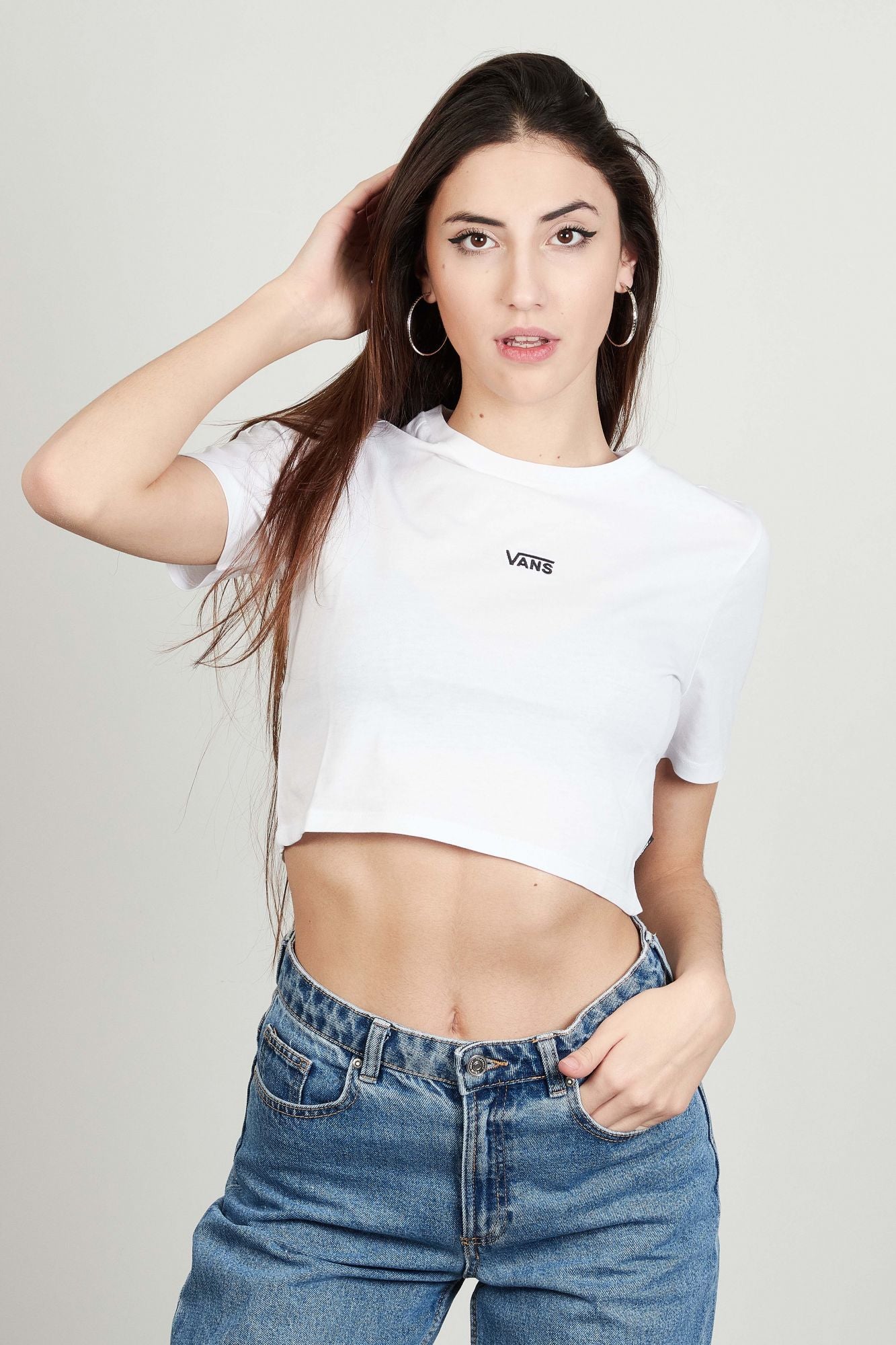 VANS FLYING V CROP CREW en color BLANCO (1)