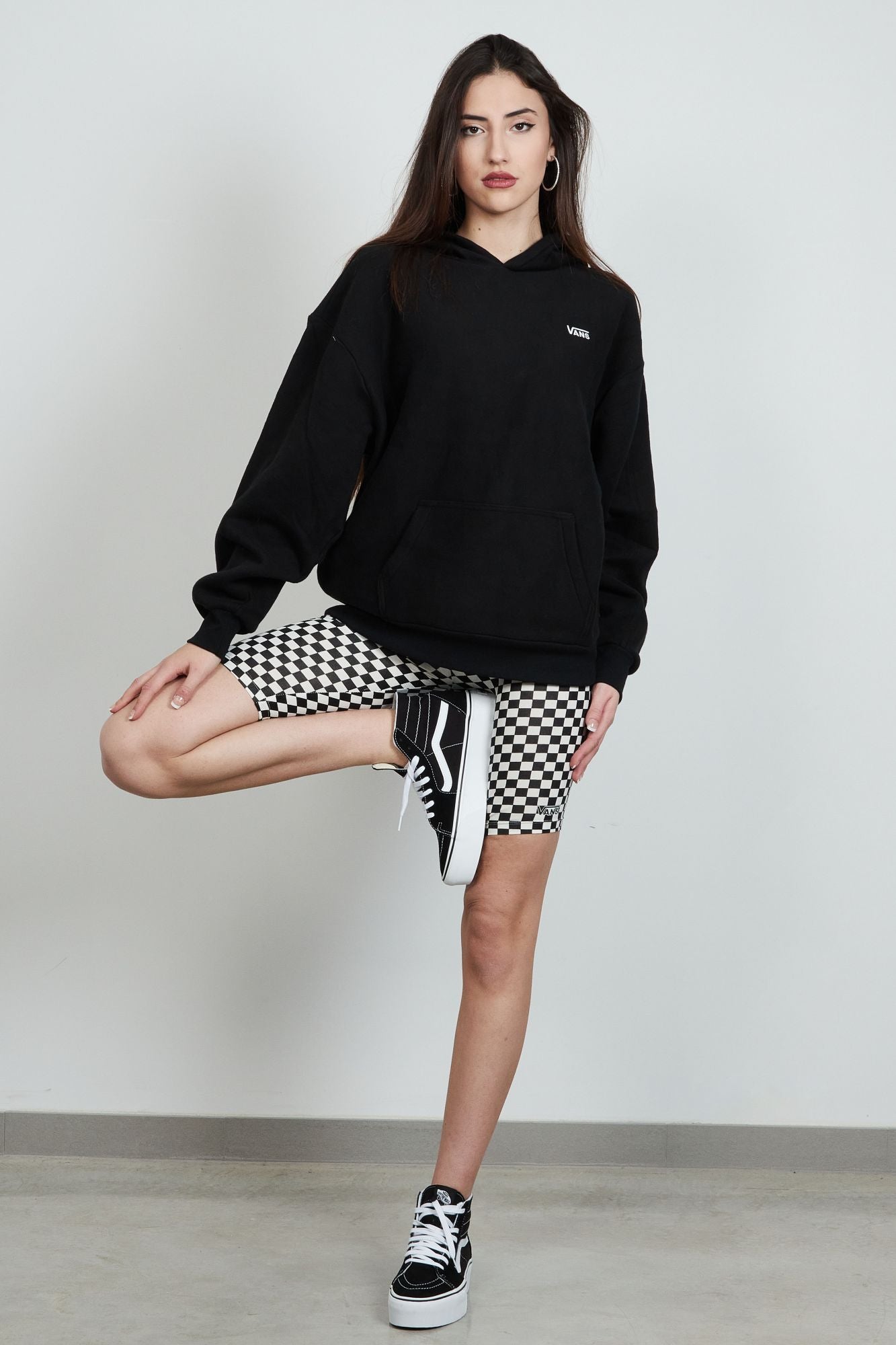 VANS COMFYCUSH LS HOODIE en color NEGRO (1)