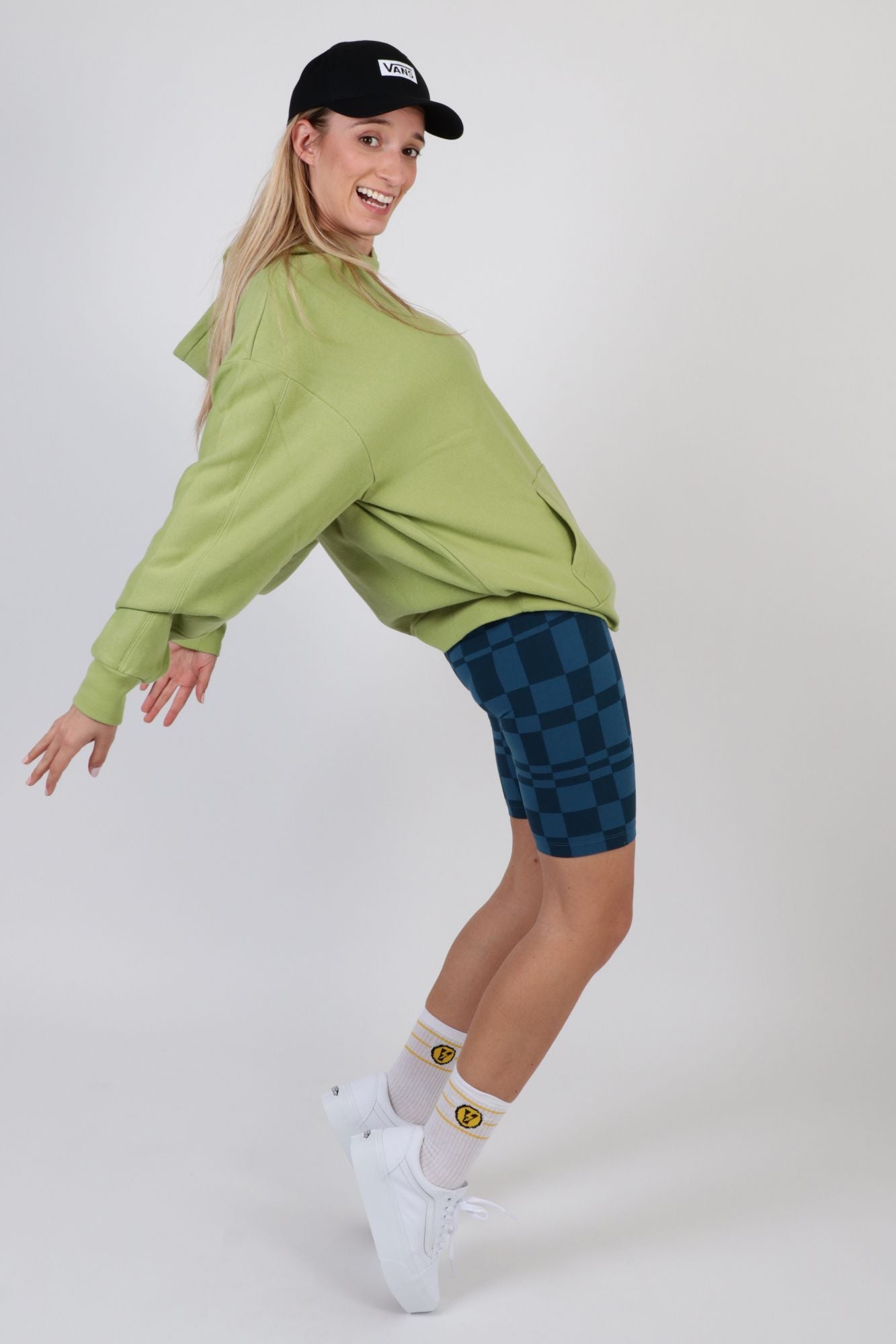 VANS COMFYCUSH LS HOODIE en color VERDE (3)