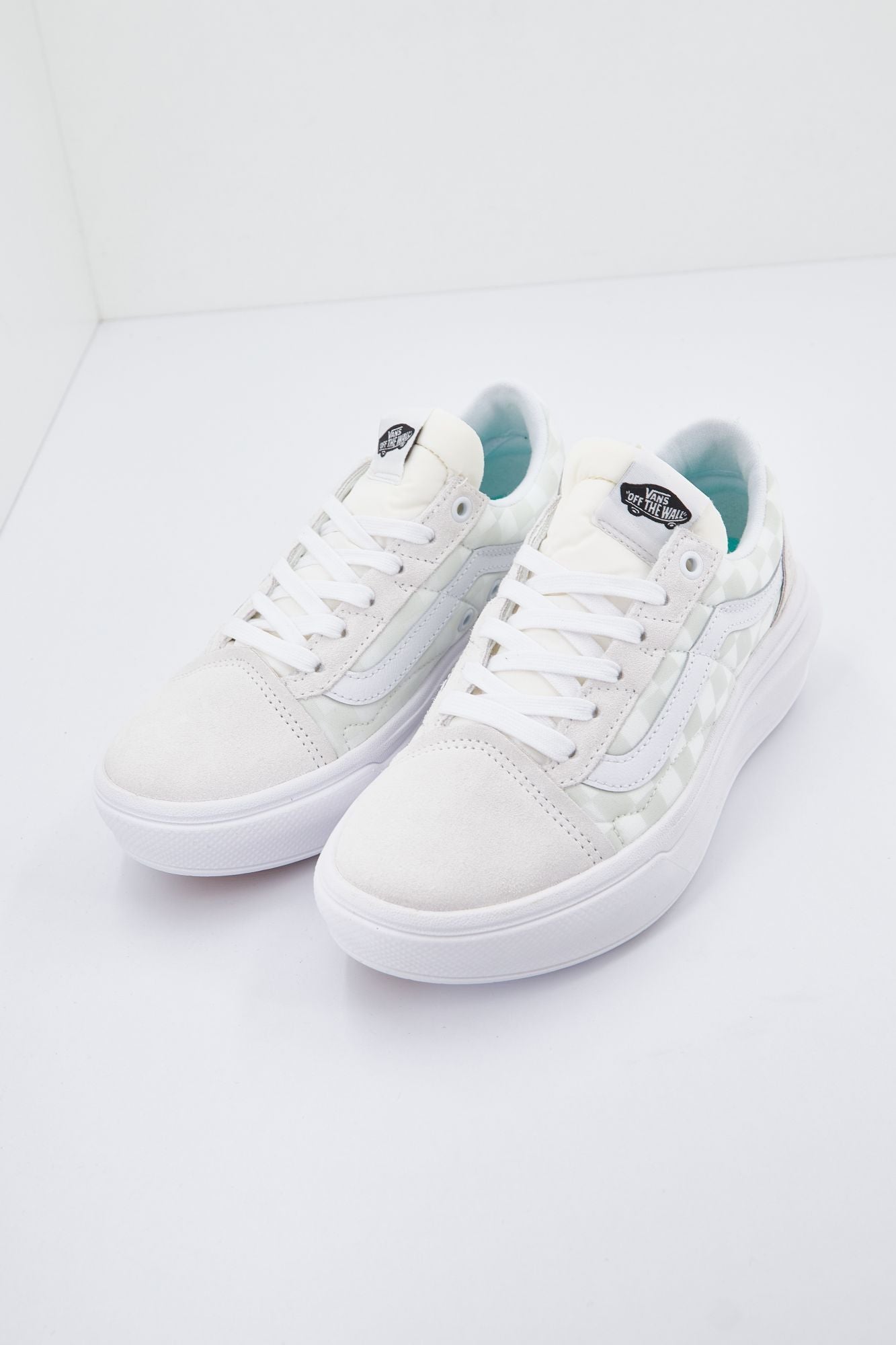 VANS OLD SKOOL OVERT CC CHECKERBOARD en color BEIS (3)