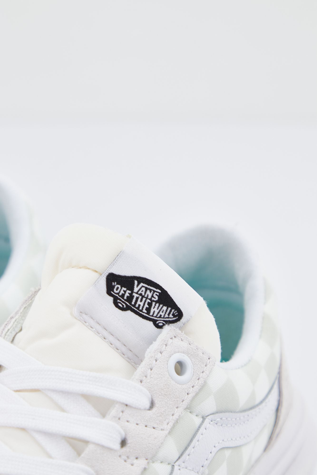 VANS OLD SKOOL OVERT CC CHECKERBOARD en color BEIS (4)