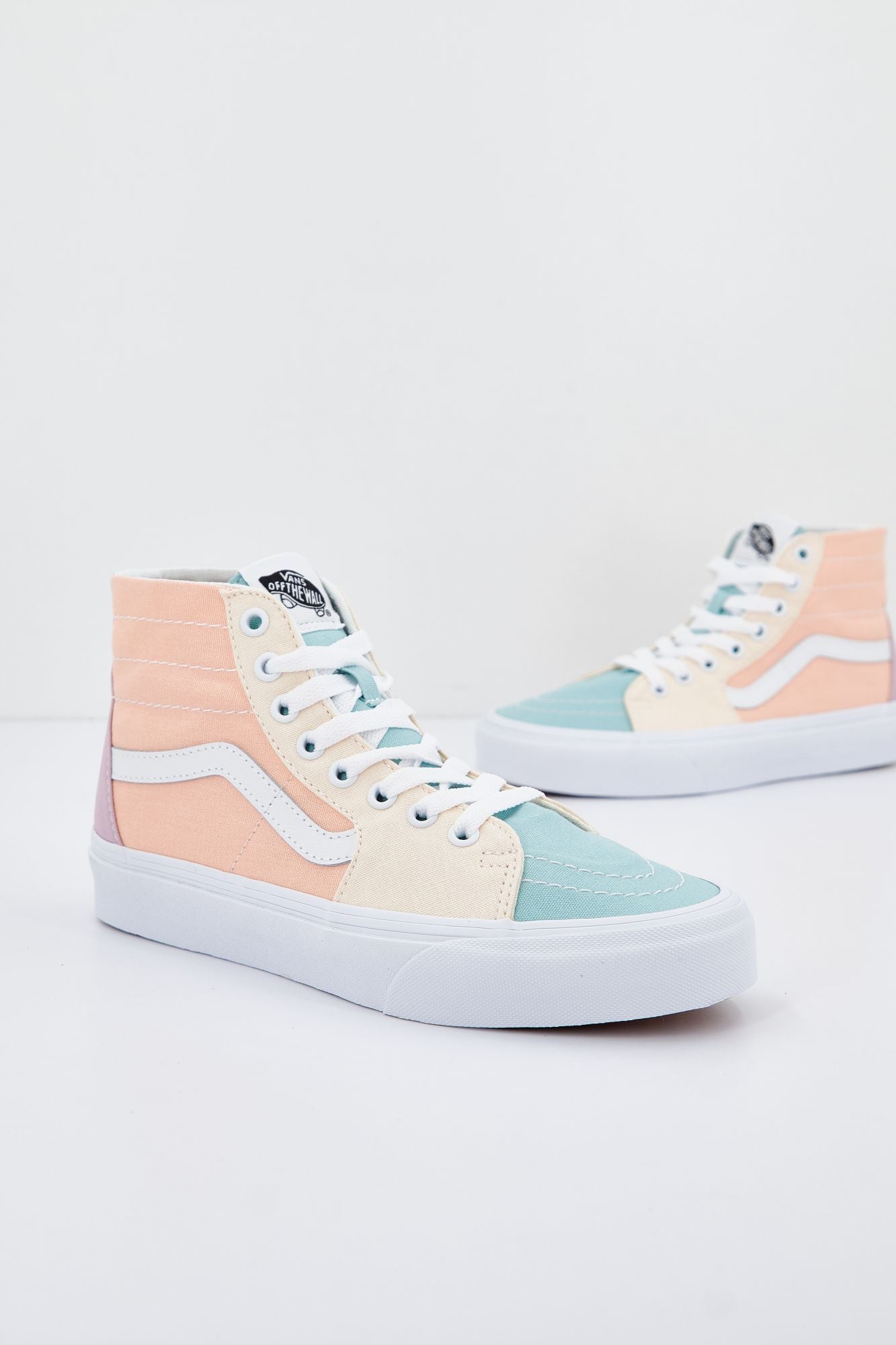 VANS SK8-HI TAPERED en color MULTICOLOR (1)