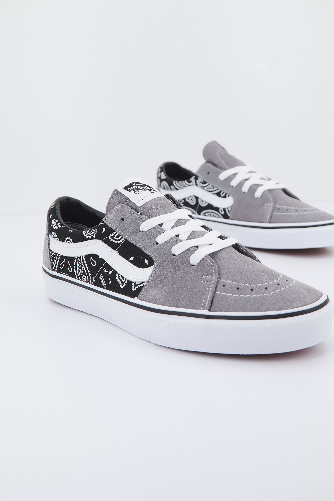 VANS  SK8-LOW en color GRIS (1)