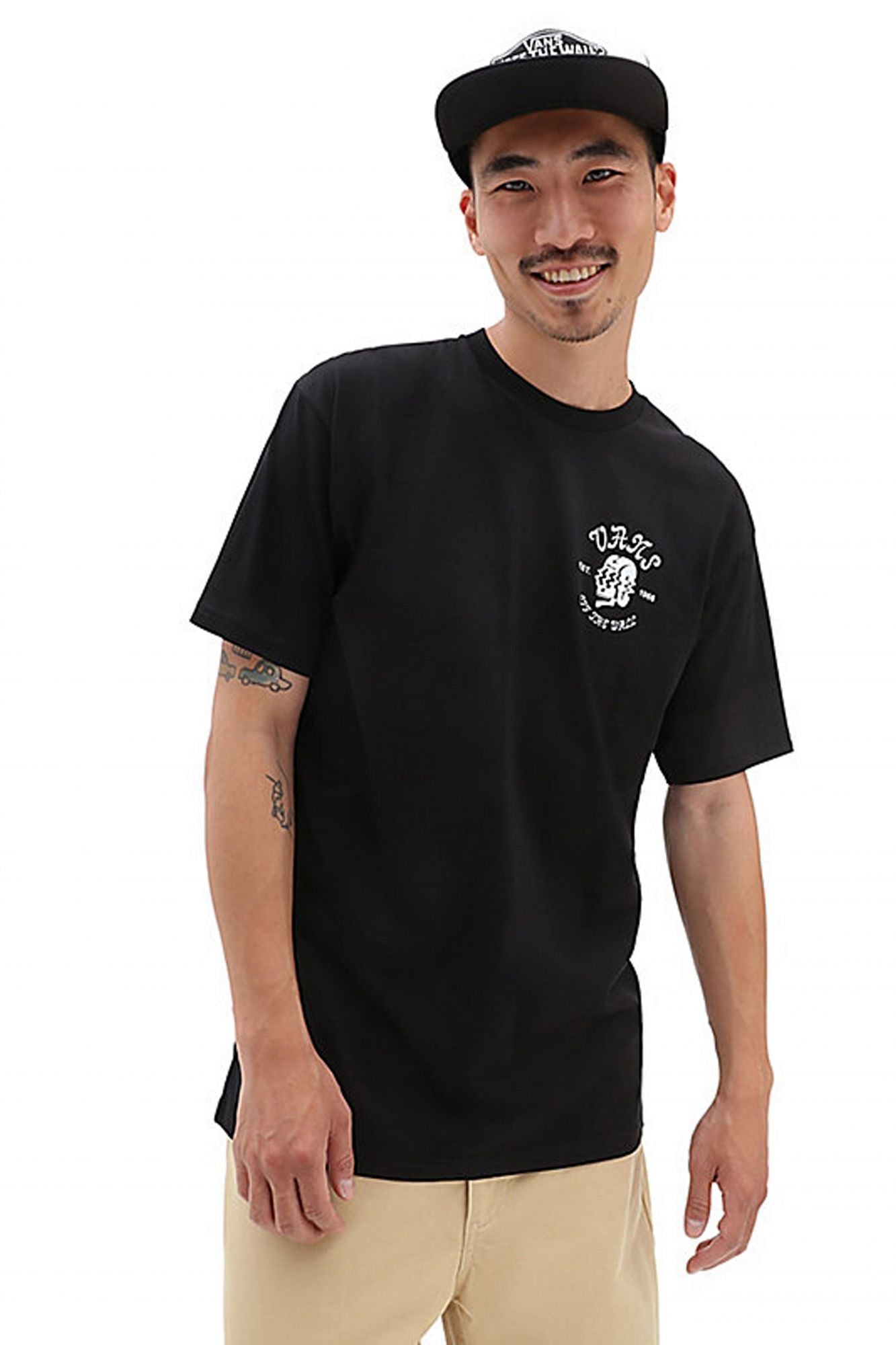 VANS  SHAKEN SKULL SS TEE en color NEGRO (1)