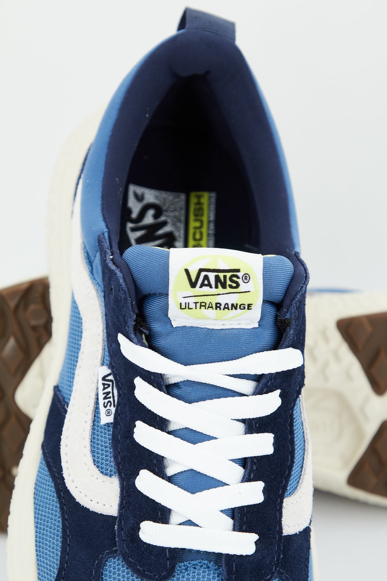 VANS ULTRARANGE NEO VR3 en color AZUL (4)