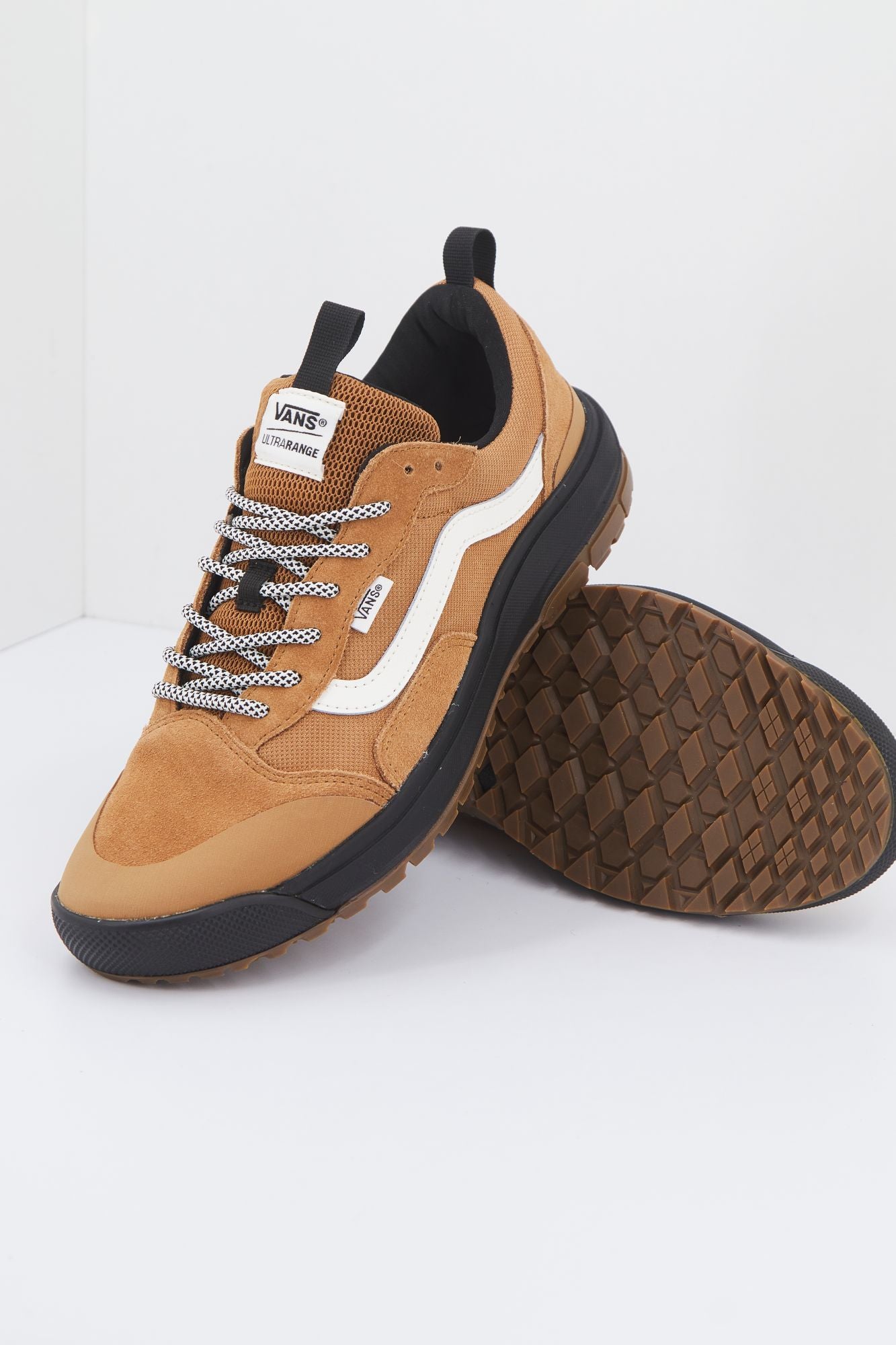 VANS ULTRARANGE EXO WW-MTE-1 en color MARRON (2)