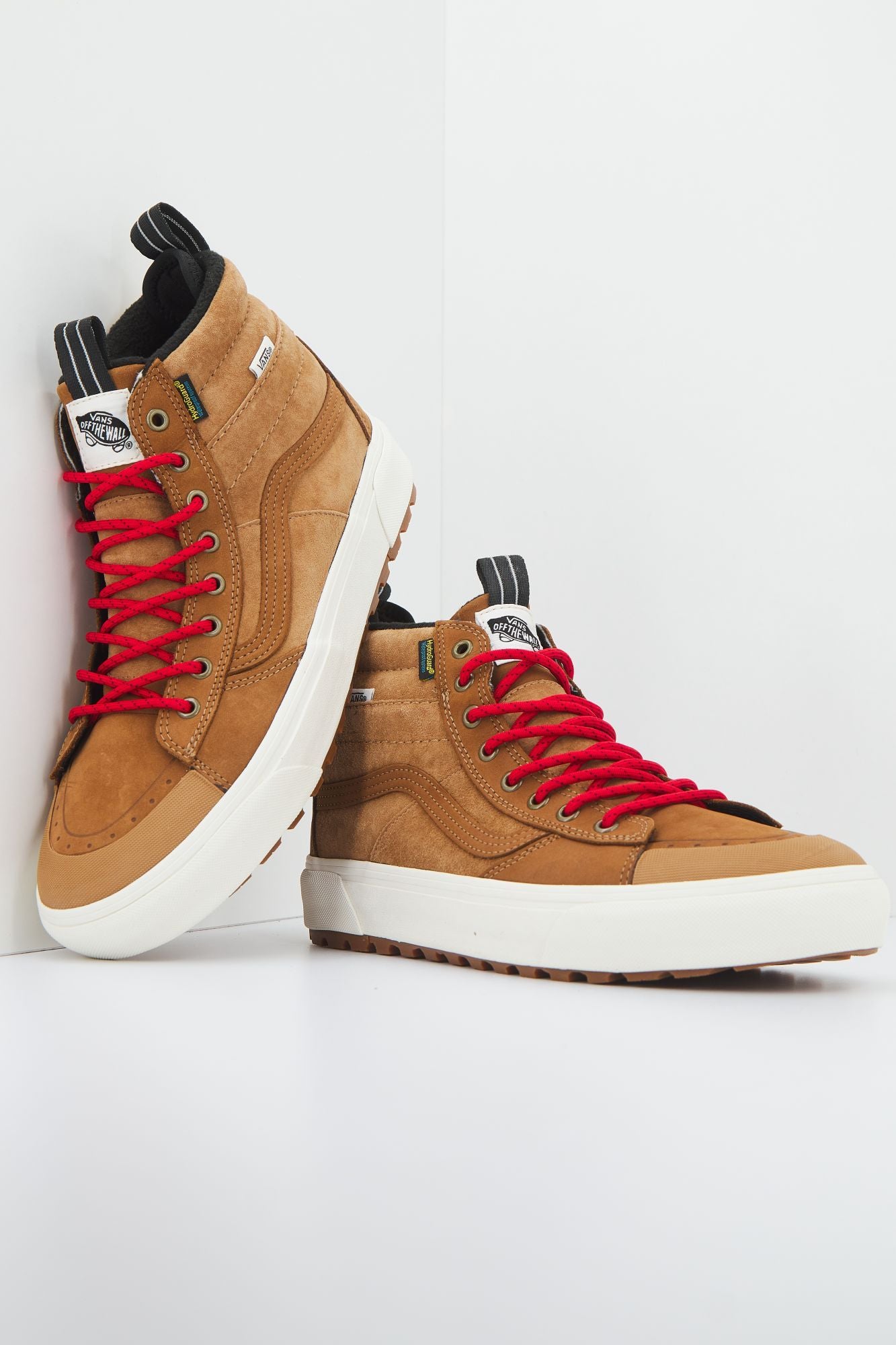 VANS UA SK8-HI MTE-2 en color MARRON (1)