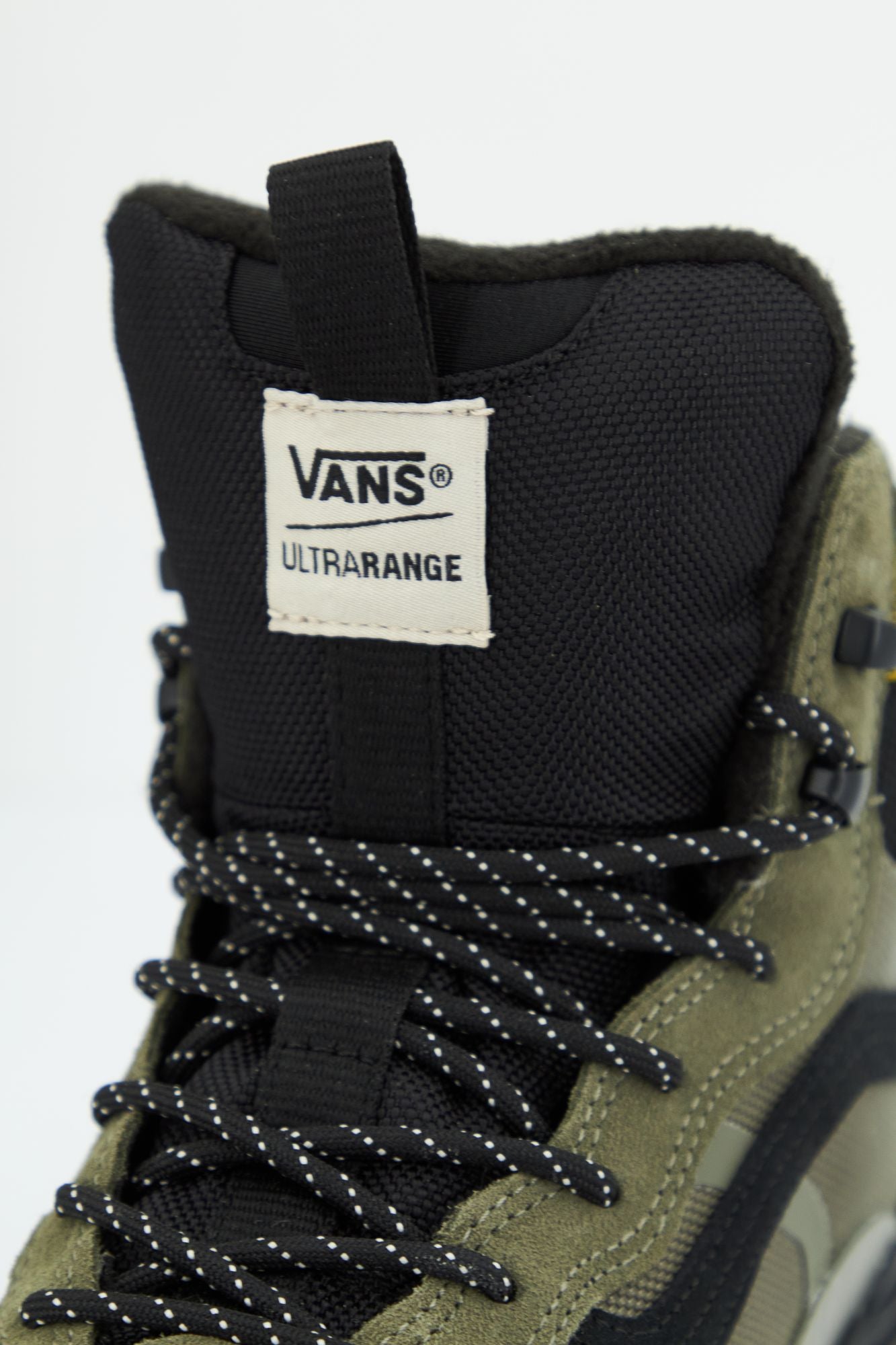 VANS  ULTRARANGE EXO HI M en color VERDE (4)