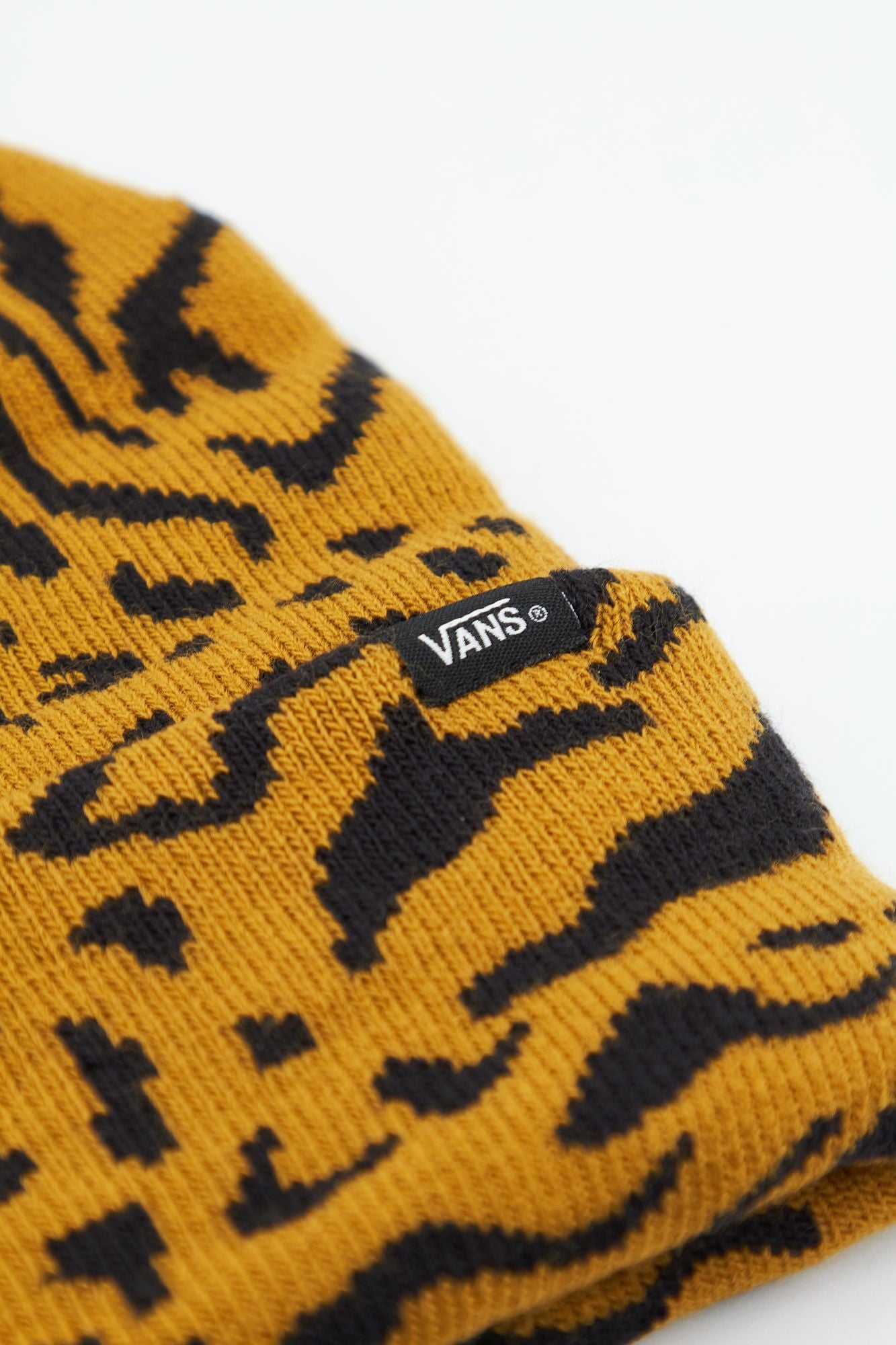 VANS  BREAKIN OUT BEANIE en color ANIMAL PRINT (3)