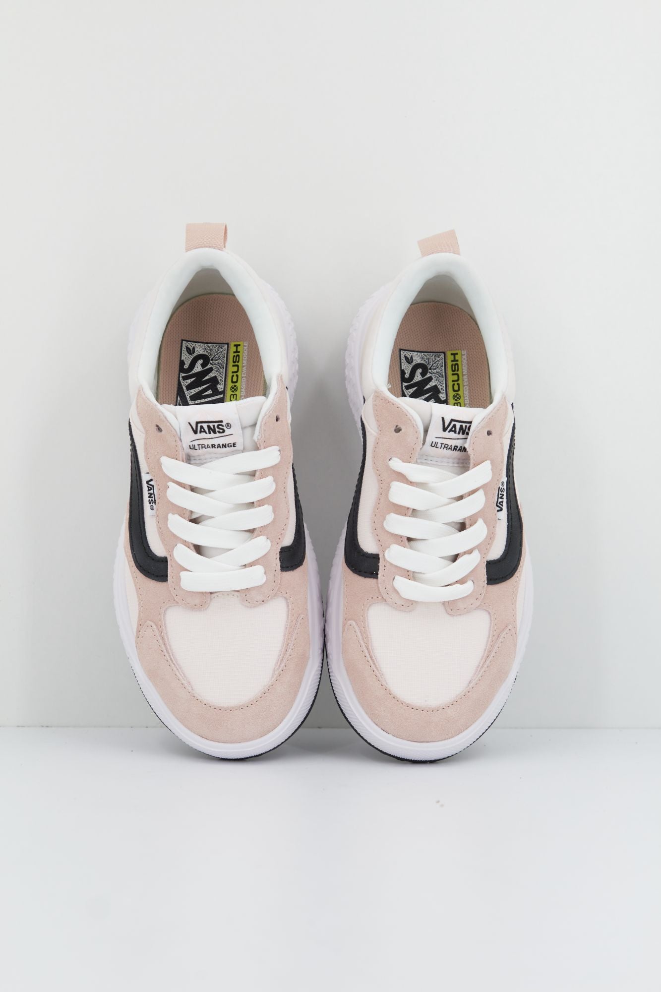 VANS ULTRARANGE NEO VR3 en color ROSA (2)