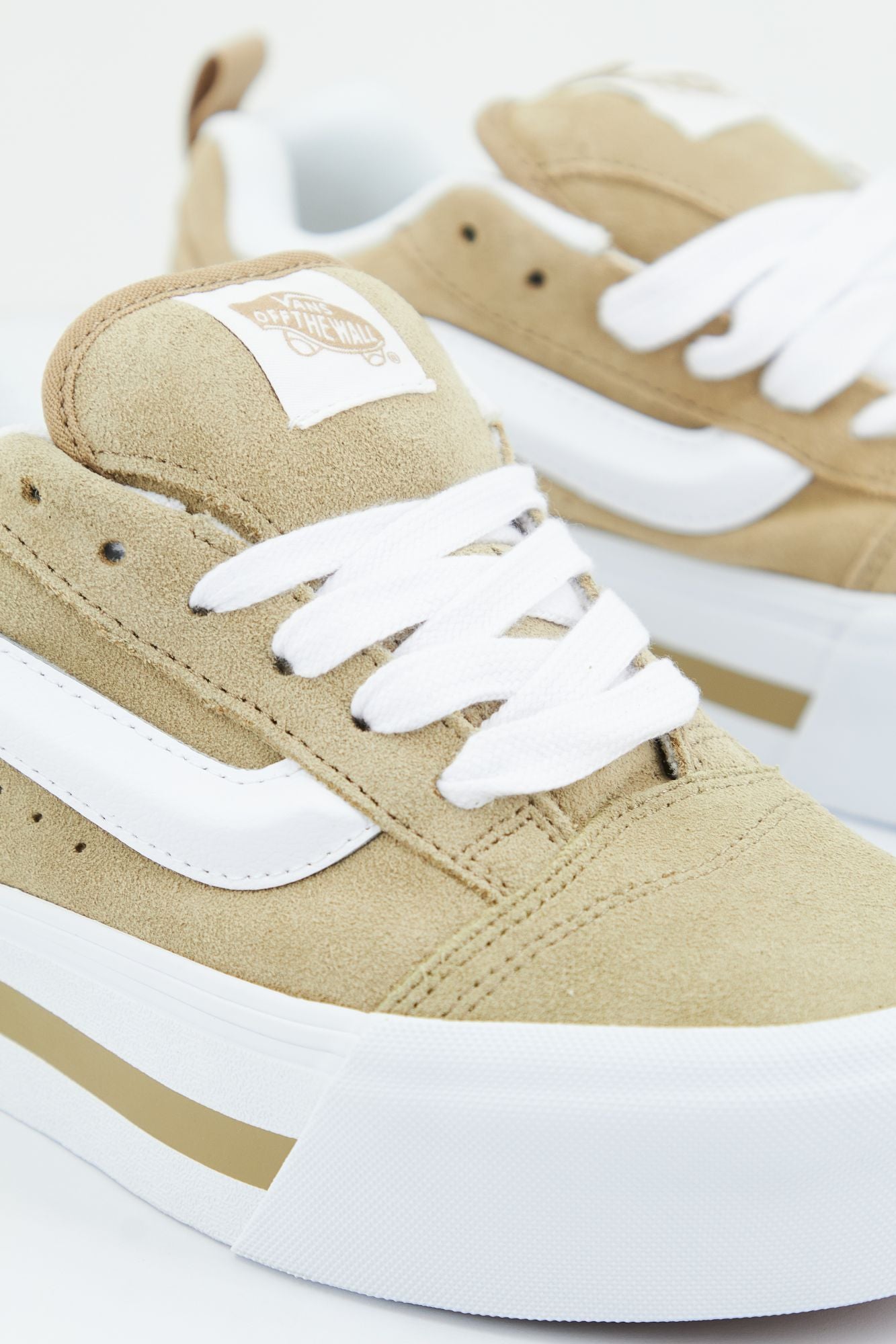 VANS KNU STACK en color MARRON CLARO (4)