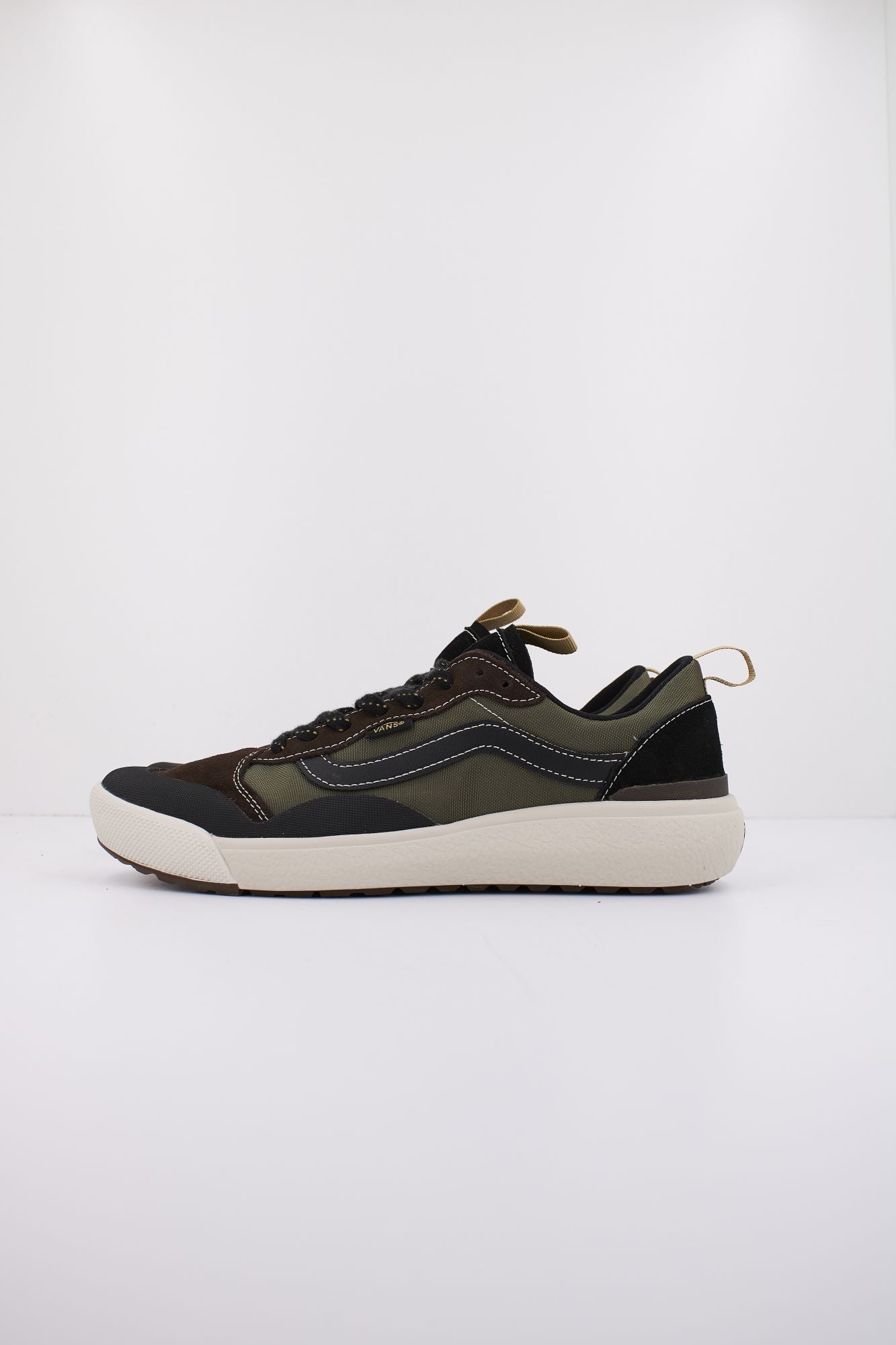 VANS ULTRARANGE EXO SE en color MARRON (1)