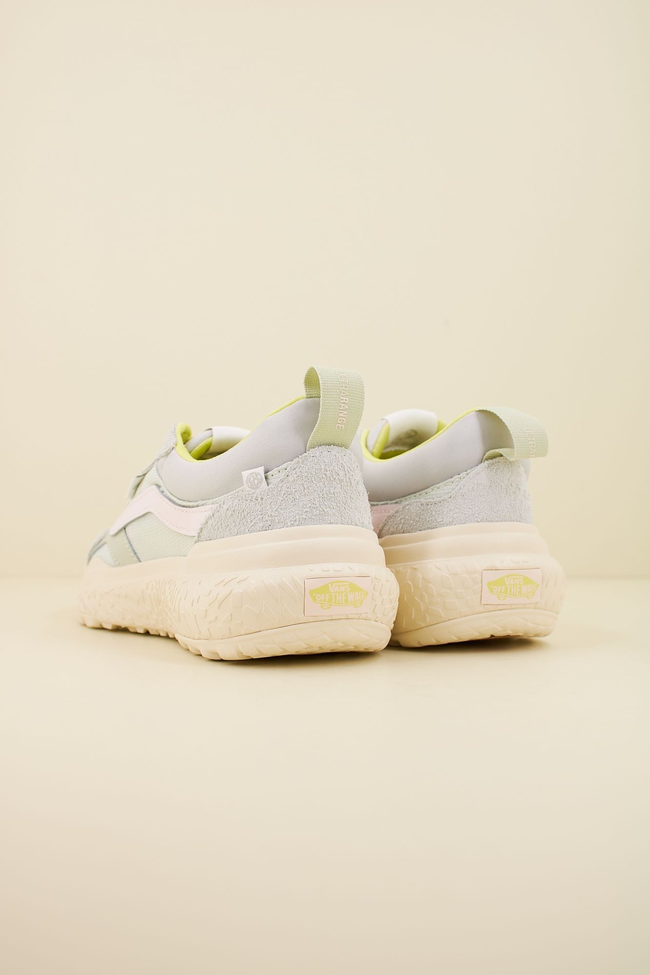 VANS ULTRARANGE NEO VR3 LIG en color AZUL (3)