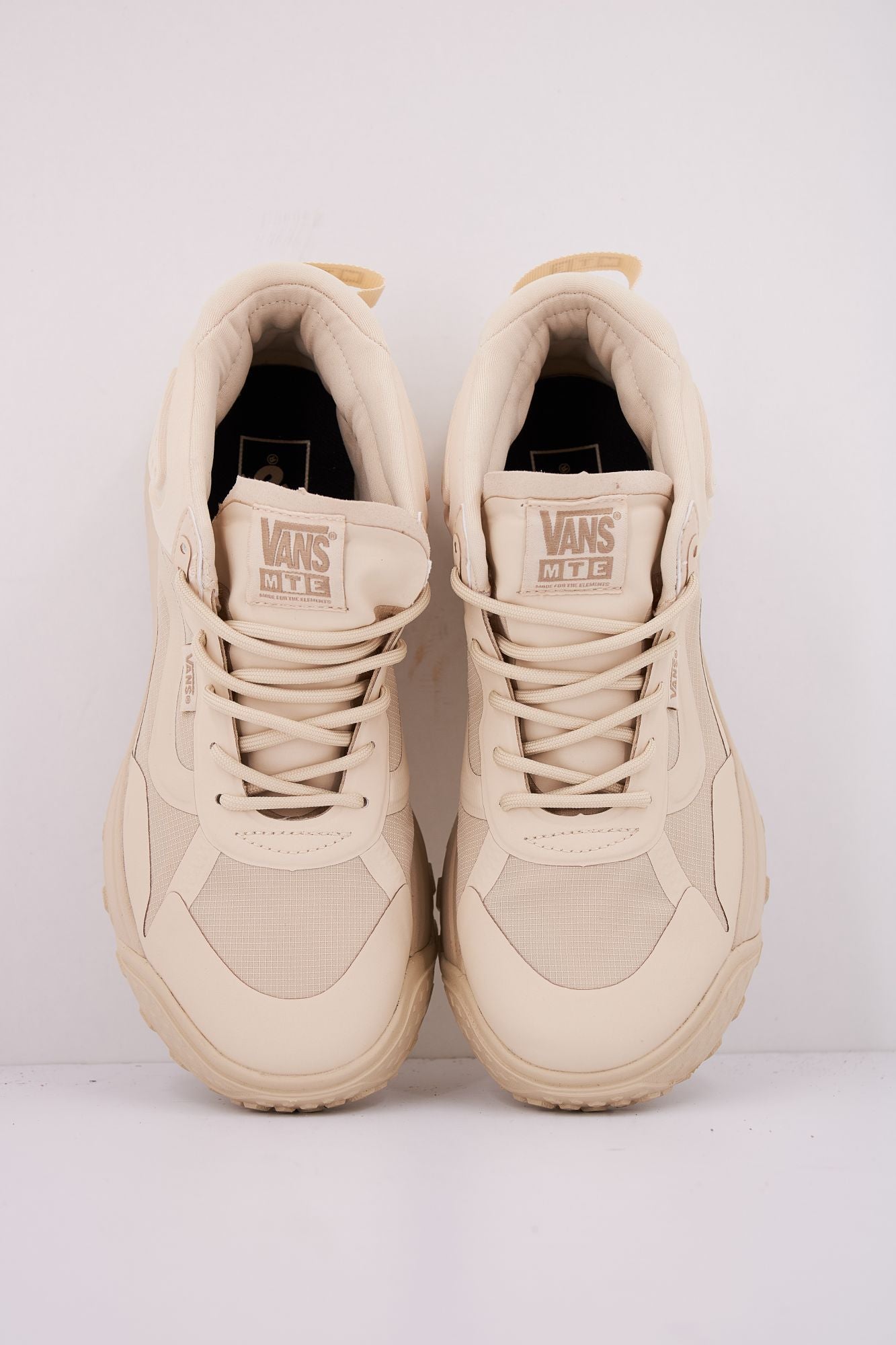 VANS  MTE CROSSPATH MID en color BEIS (3)