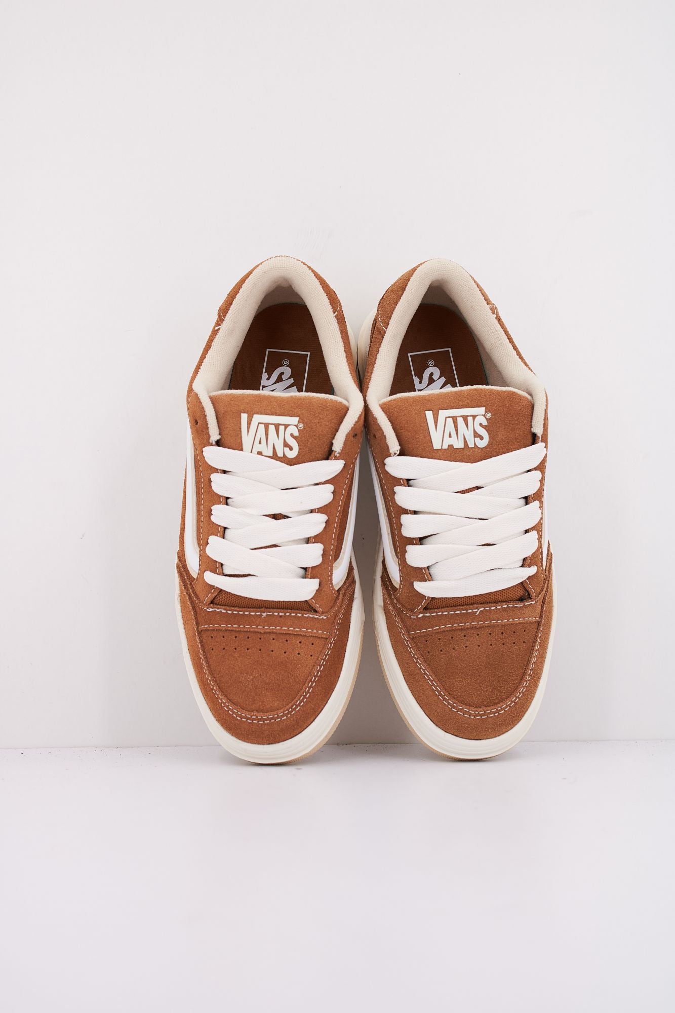 VANS HYLANE en color MARRON (3)