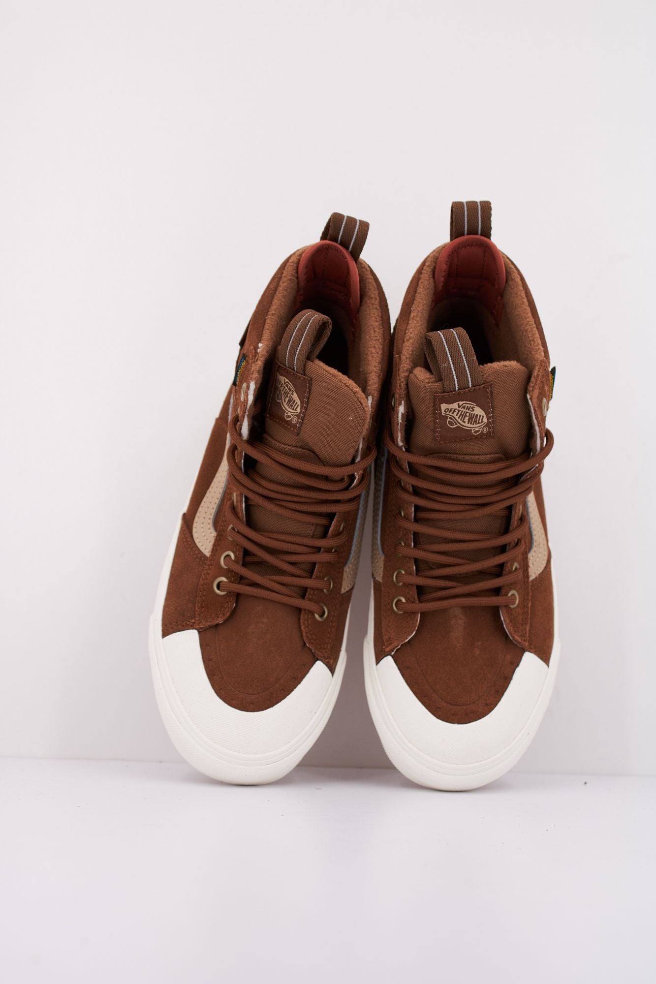 VANS MTE SK8-HI WATERPROOF en color MARRON (3)