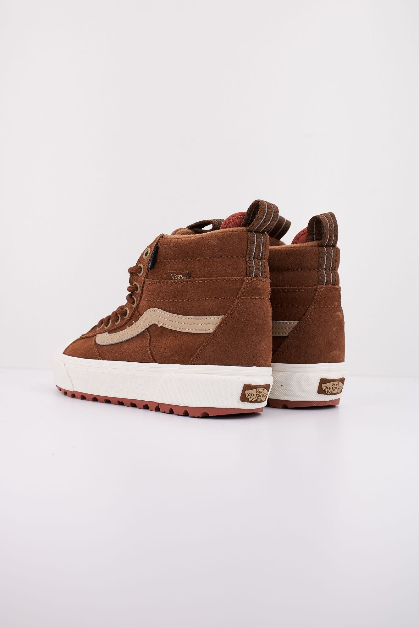 VANS MTE SK8-HI WATERPROOF en color MARRON (4)
