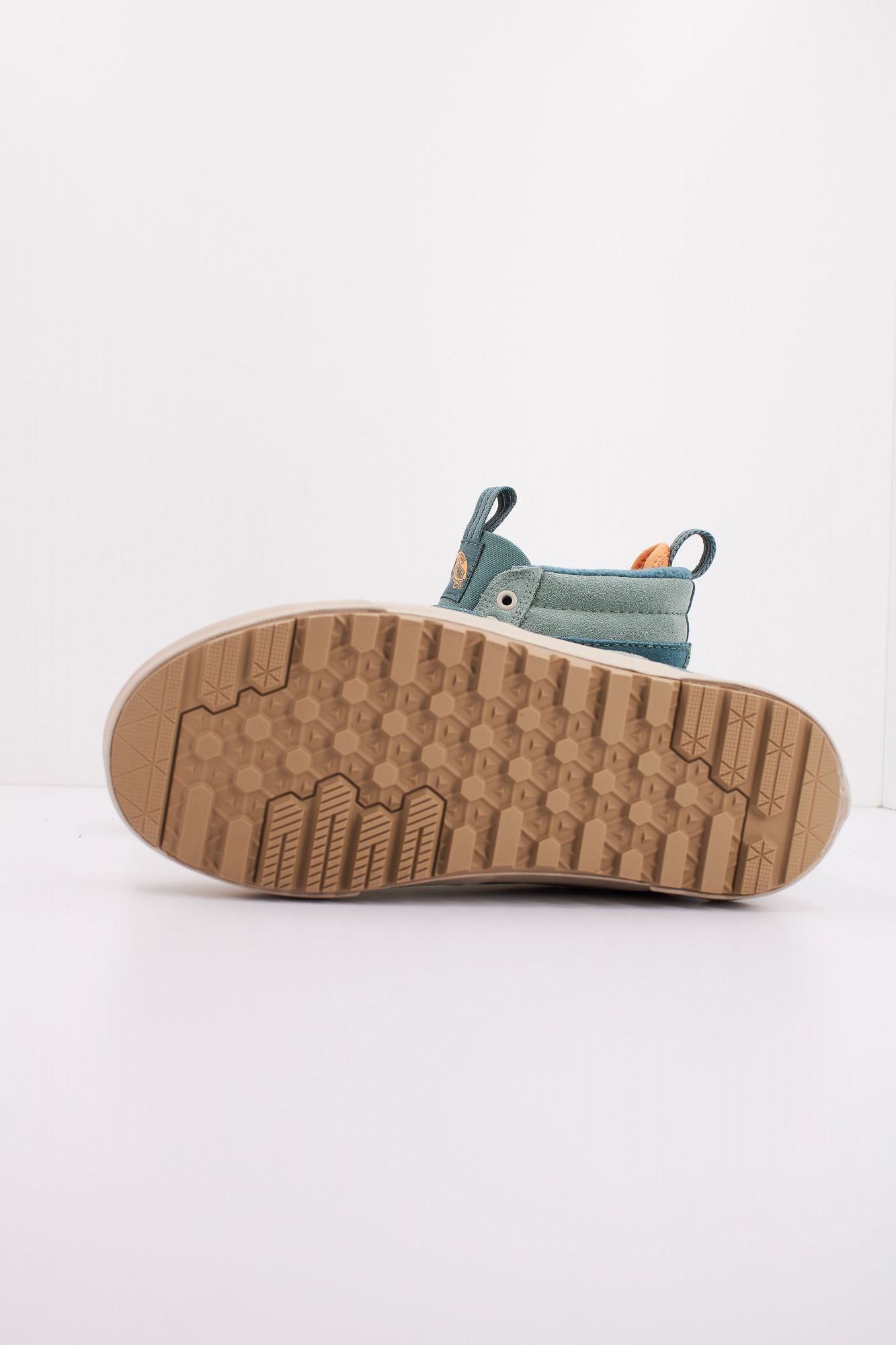 VANS MTE SK8-HI WATERPROOF en color VERDE (5)