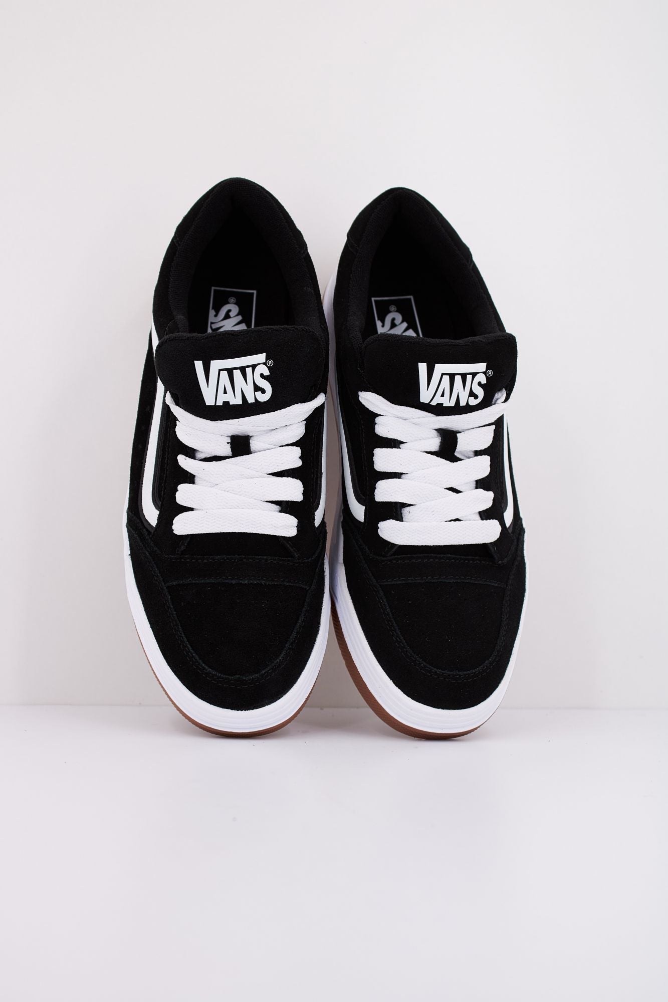 VANS  HYLANE en color NEGRO (3)