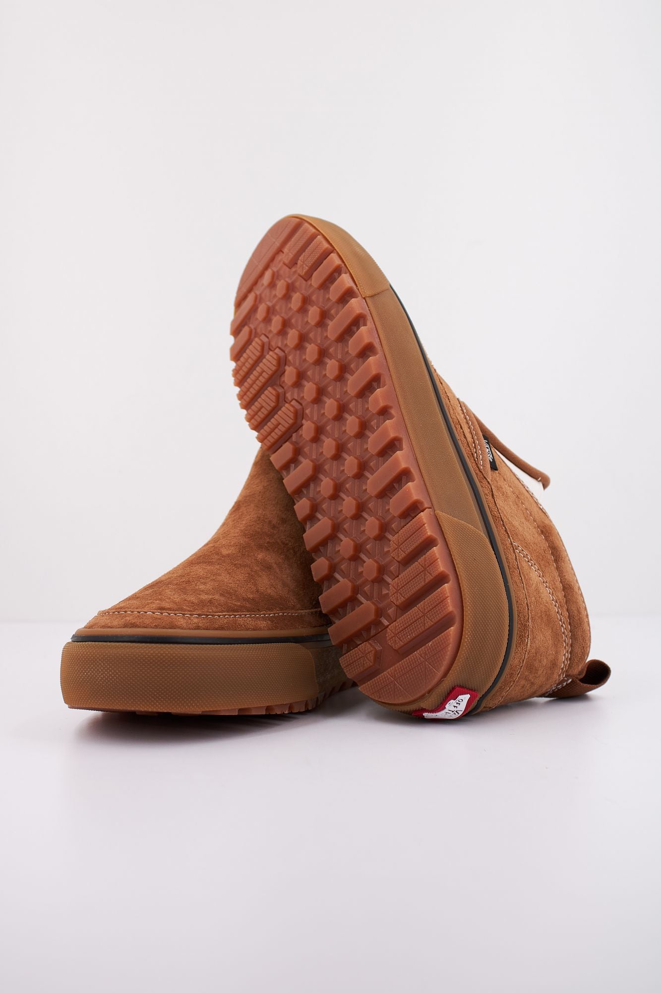VANS MID SLIP MTE-1 en color MARRON (5)